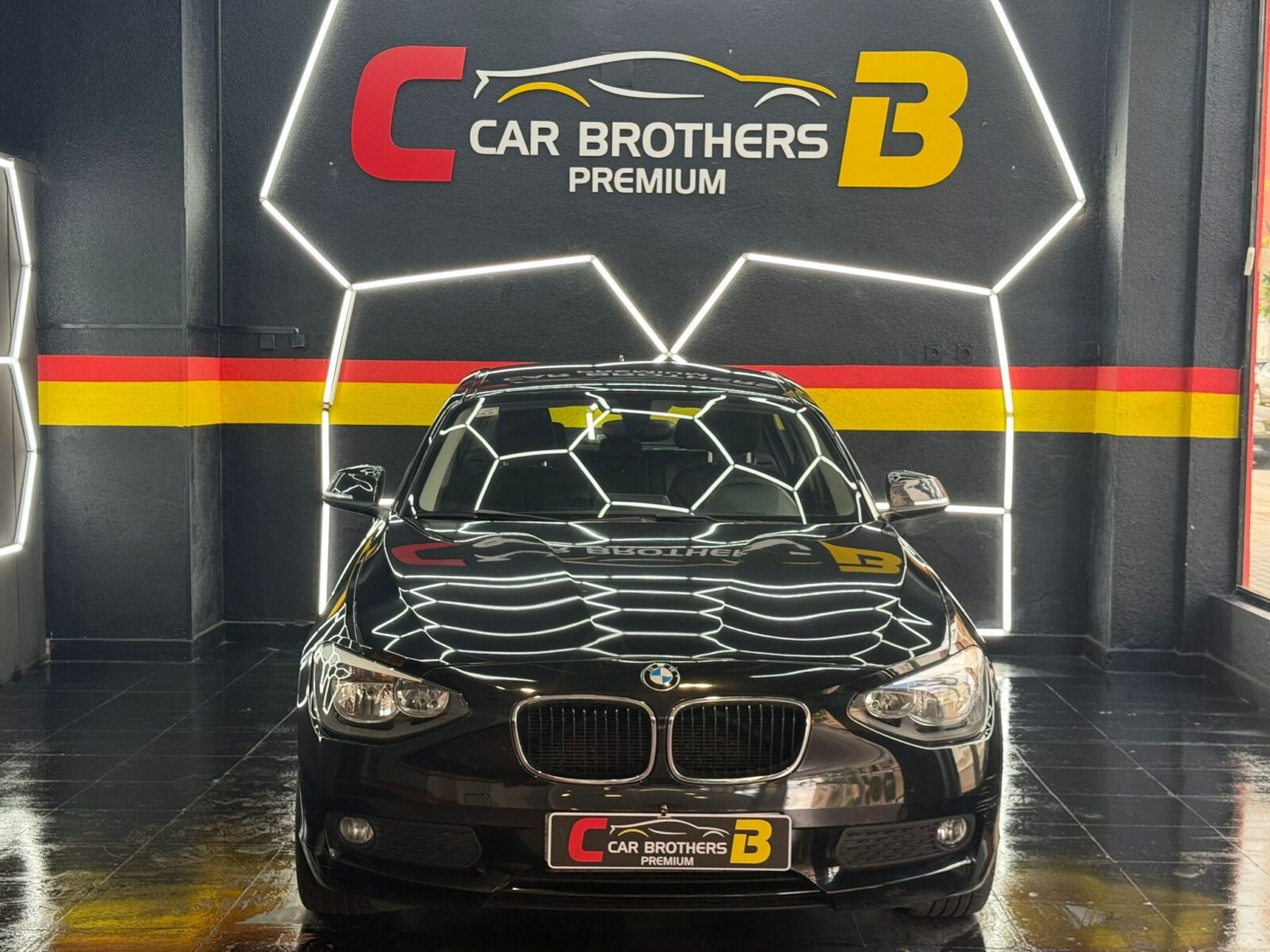 BMW Serie 1 116D 2.0 DIESEL