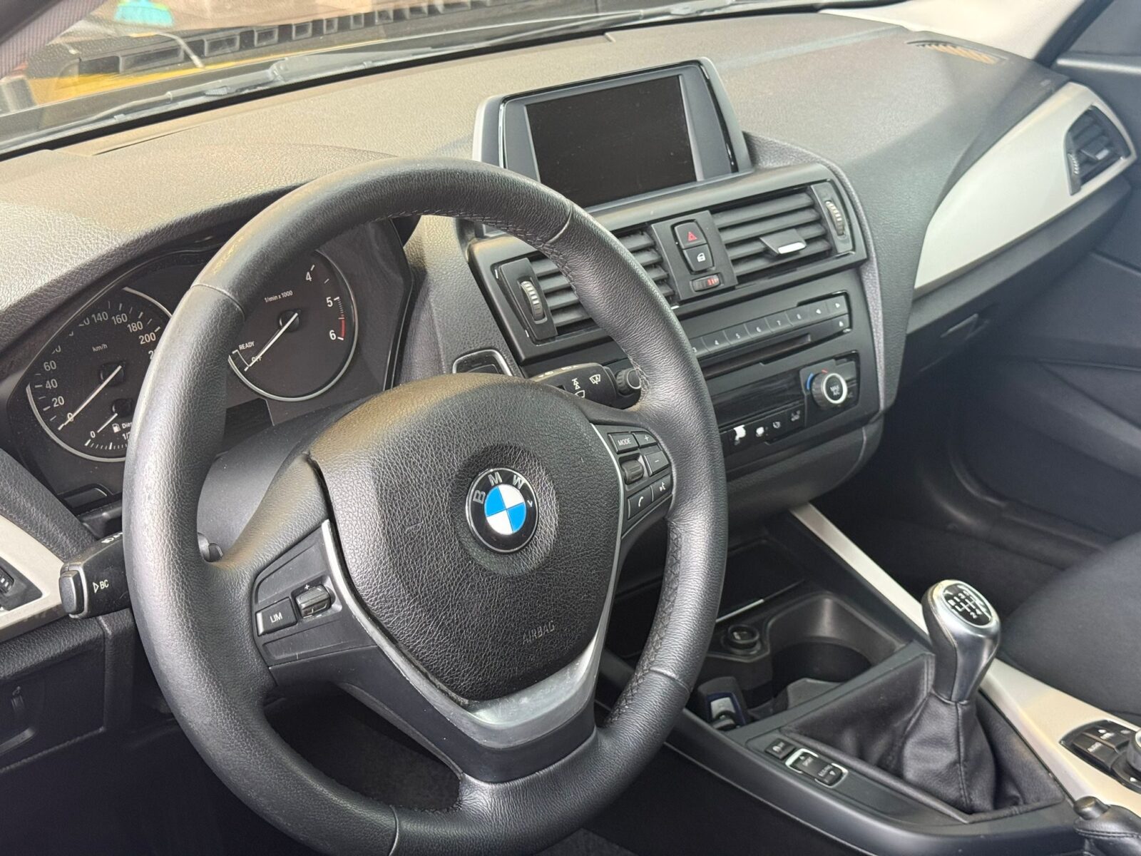 BMW Serie 1 116D 2.0 DIESEL