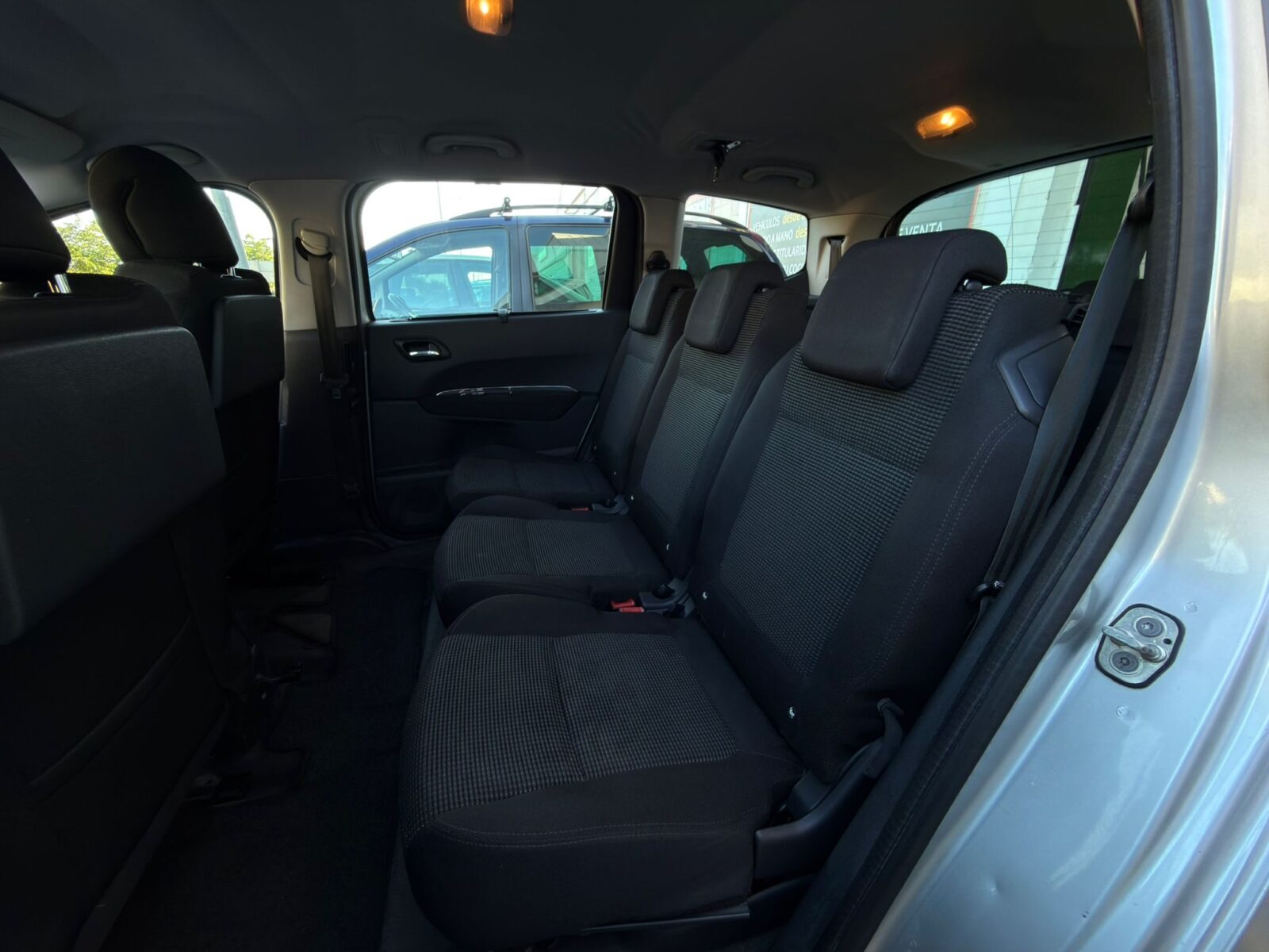 PEUGEOT 5008 1.6 HDI PREMIUM