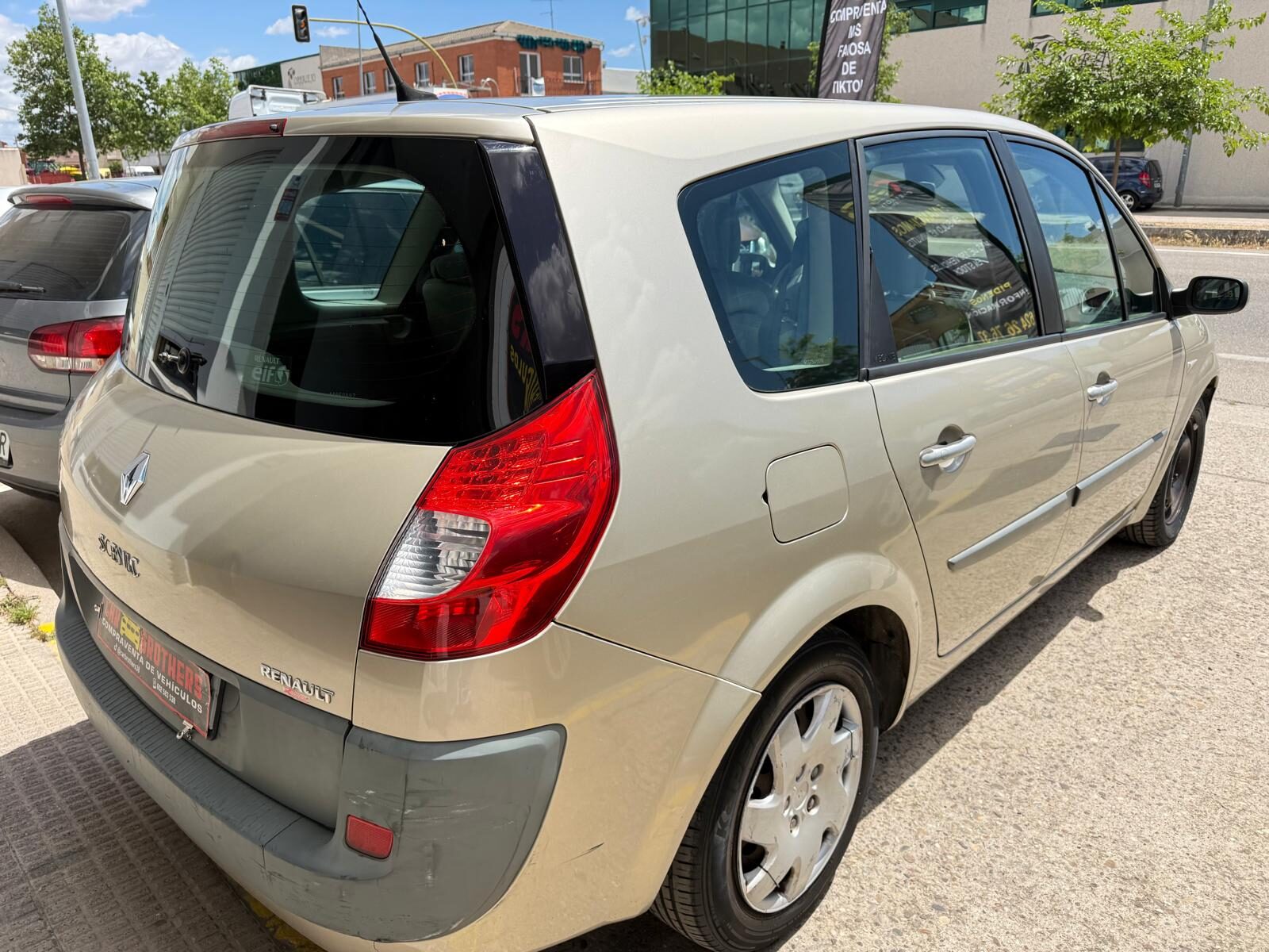 RENAULT grand scenic 1.9 dCi Dynamique