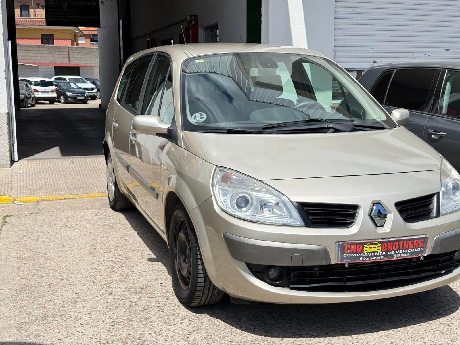 RENAULT grand scenic 1.9 dCi Dynamique