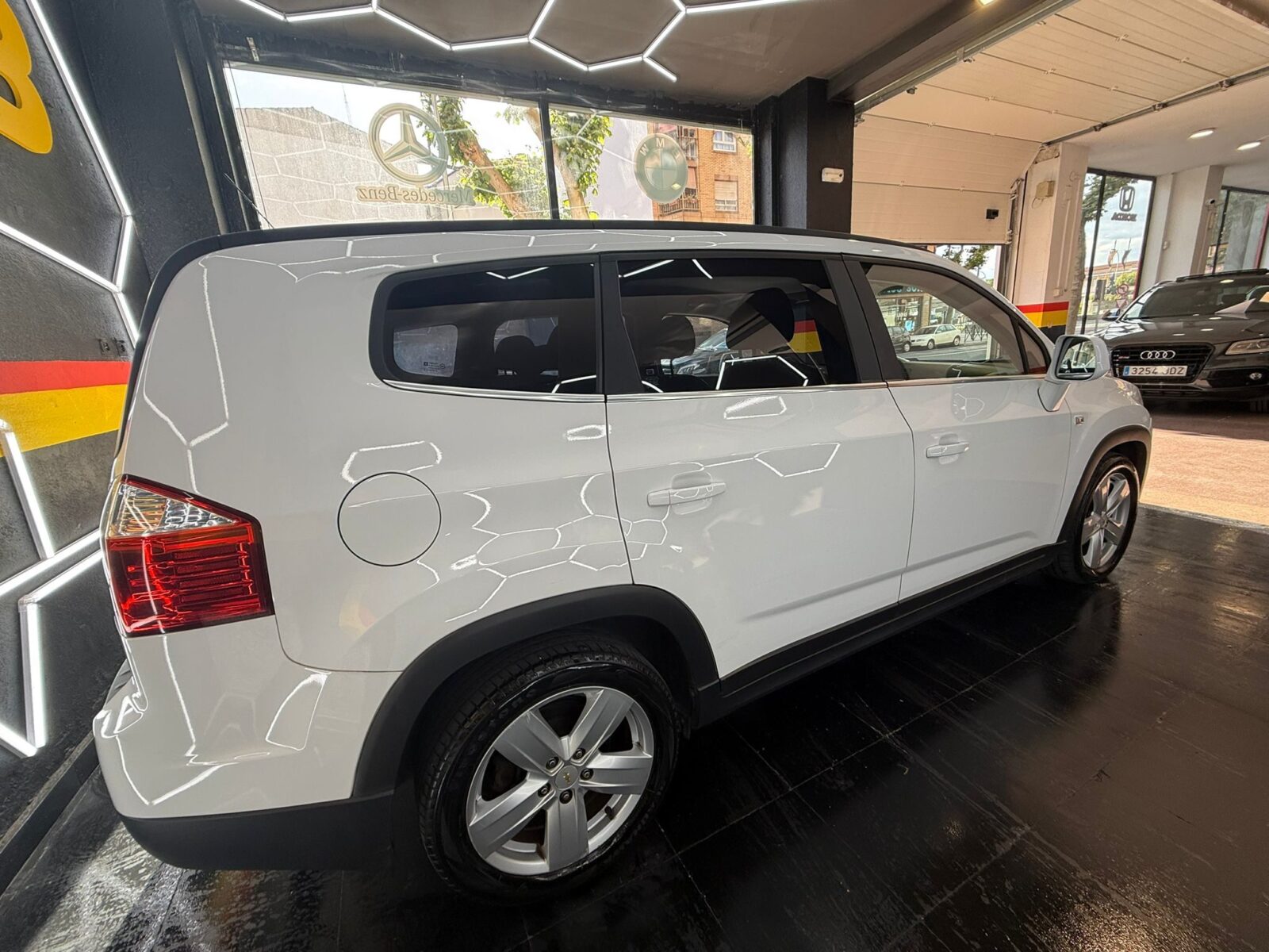 CHEVROLET orlando LTZ