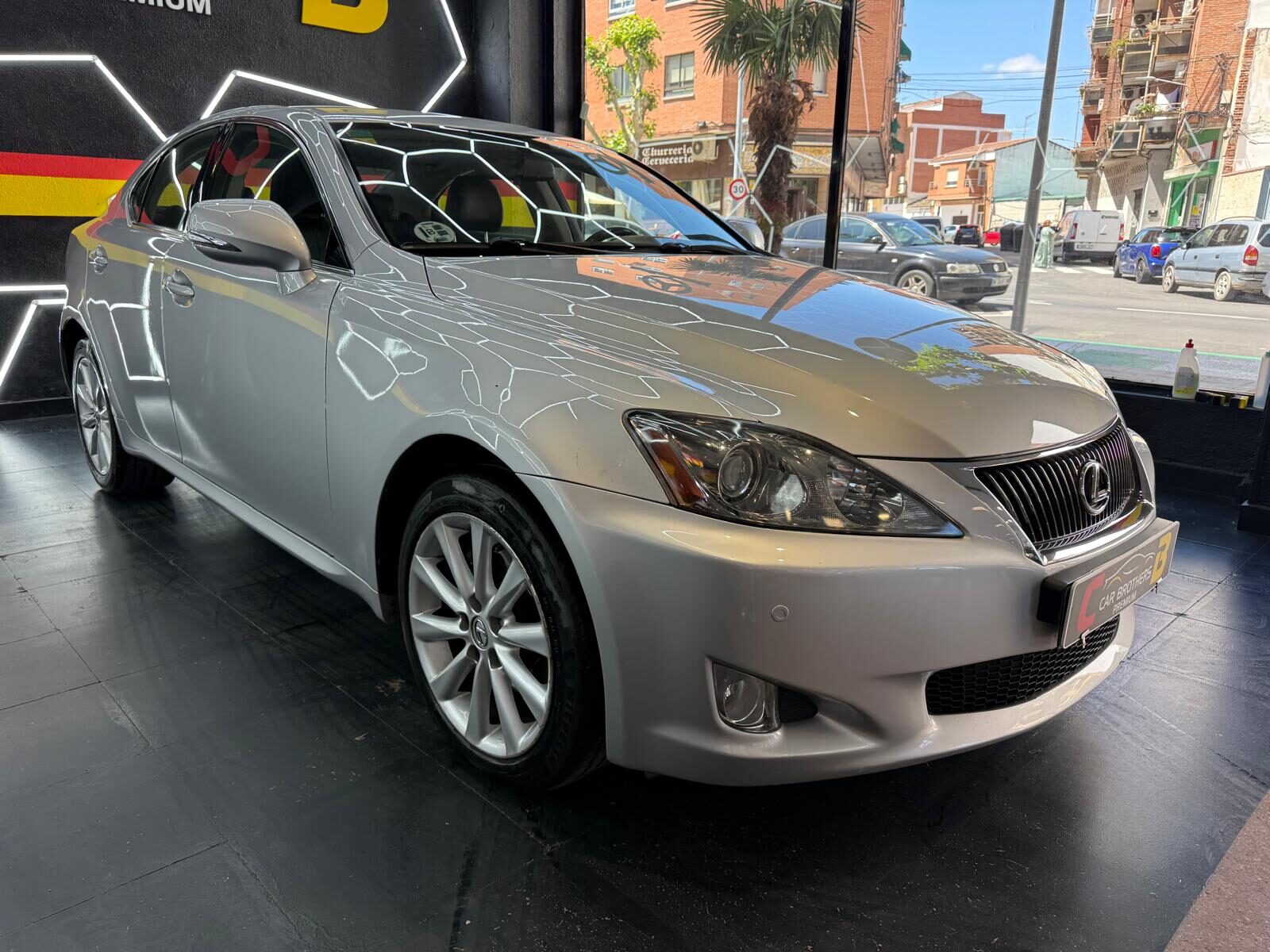 LEXUS is220 2.2 dcat 