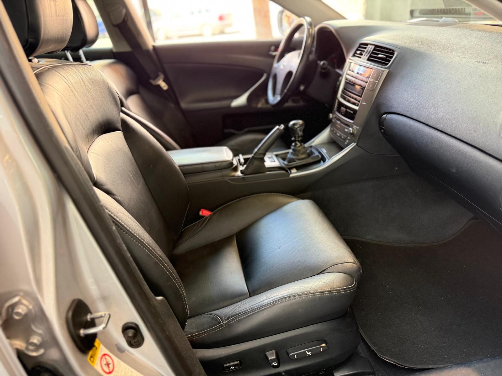 LEXUS is220 2.2 dcat 