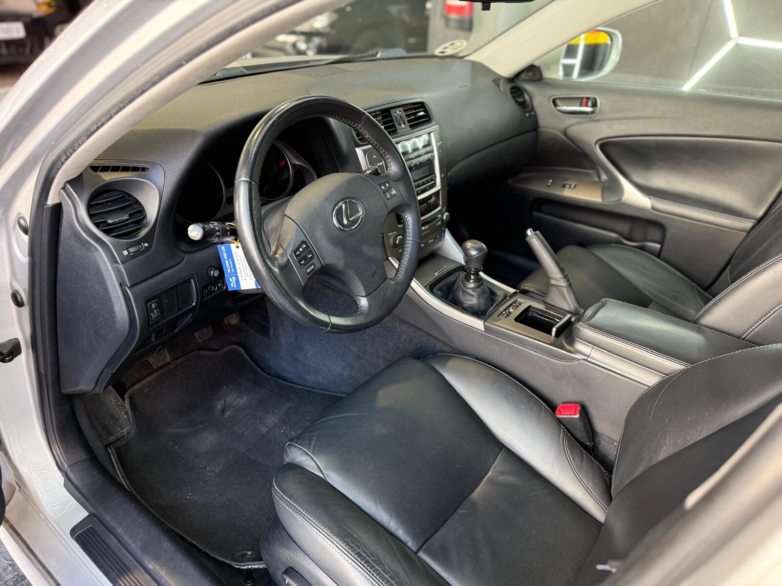 LEXUS is220 2.2 dcat 