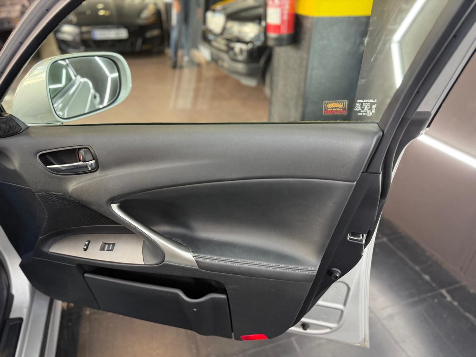 LEXUS is220 2.2 dcat 