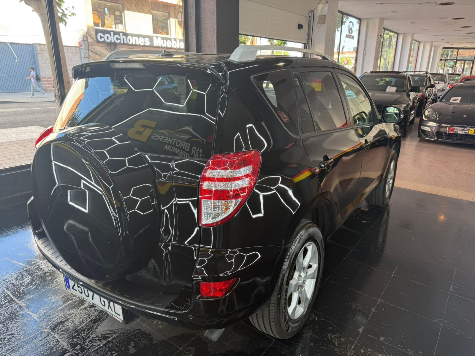 TOYOTA RAV4 ADVANCE