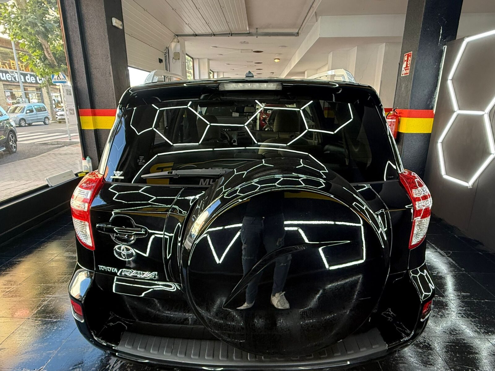 TOYOTA RAV4 ADVANCE