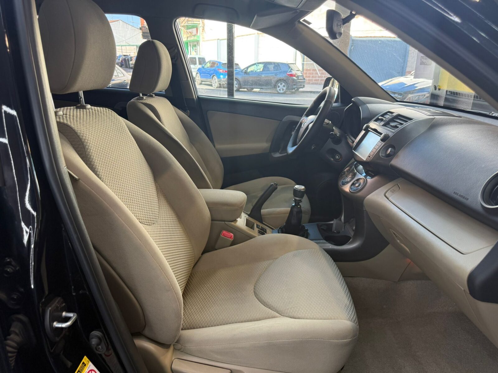 TOYOTA RAV4 ADVANCE