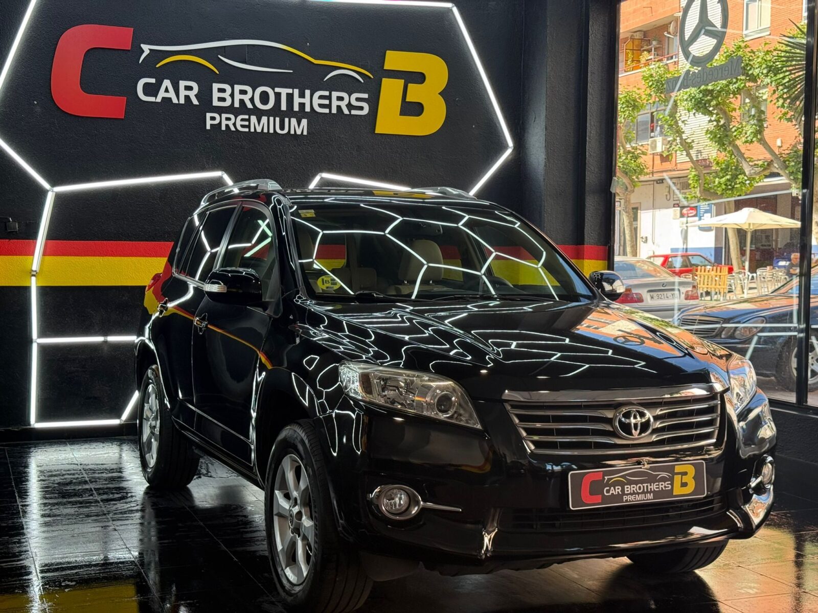 TOYOTA RAV4 ADVANCE