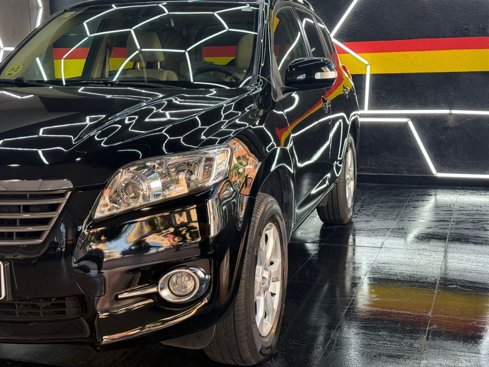 TOYOTA RAV4 ADVANCE
