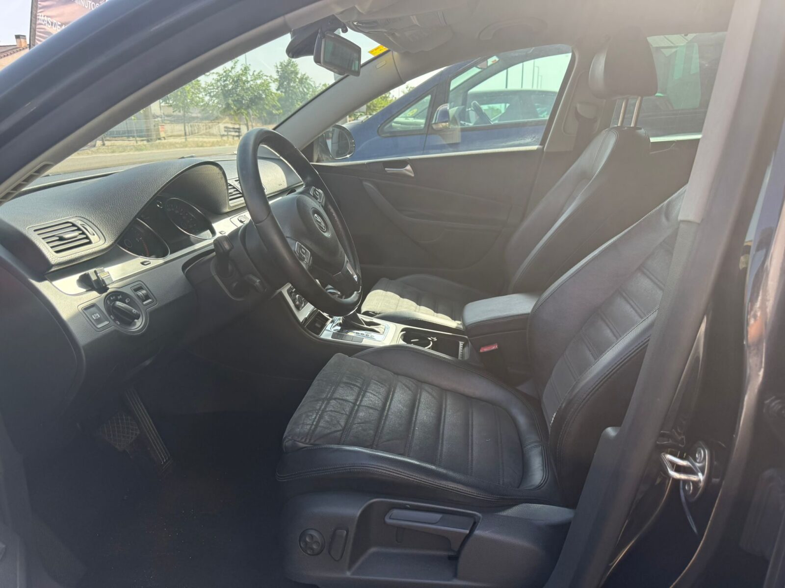 VOLKSWAGEN passat R-LINE