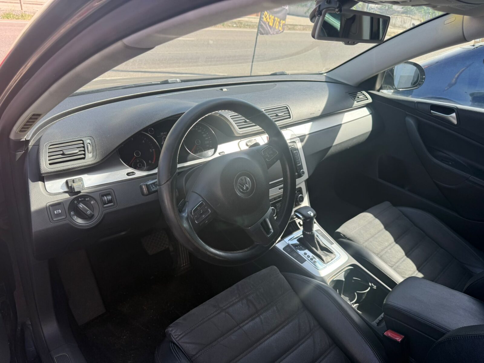 VOLKSWAGEN passat R-LINE