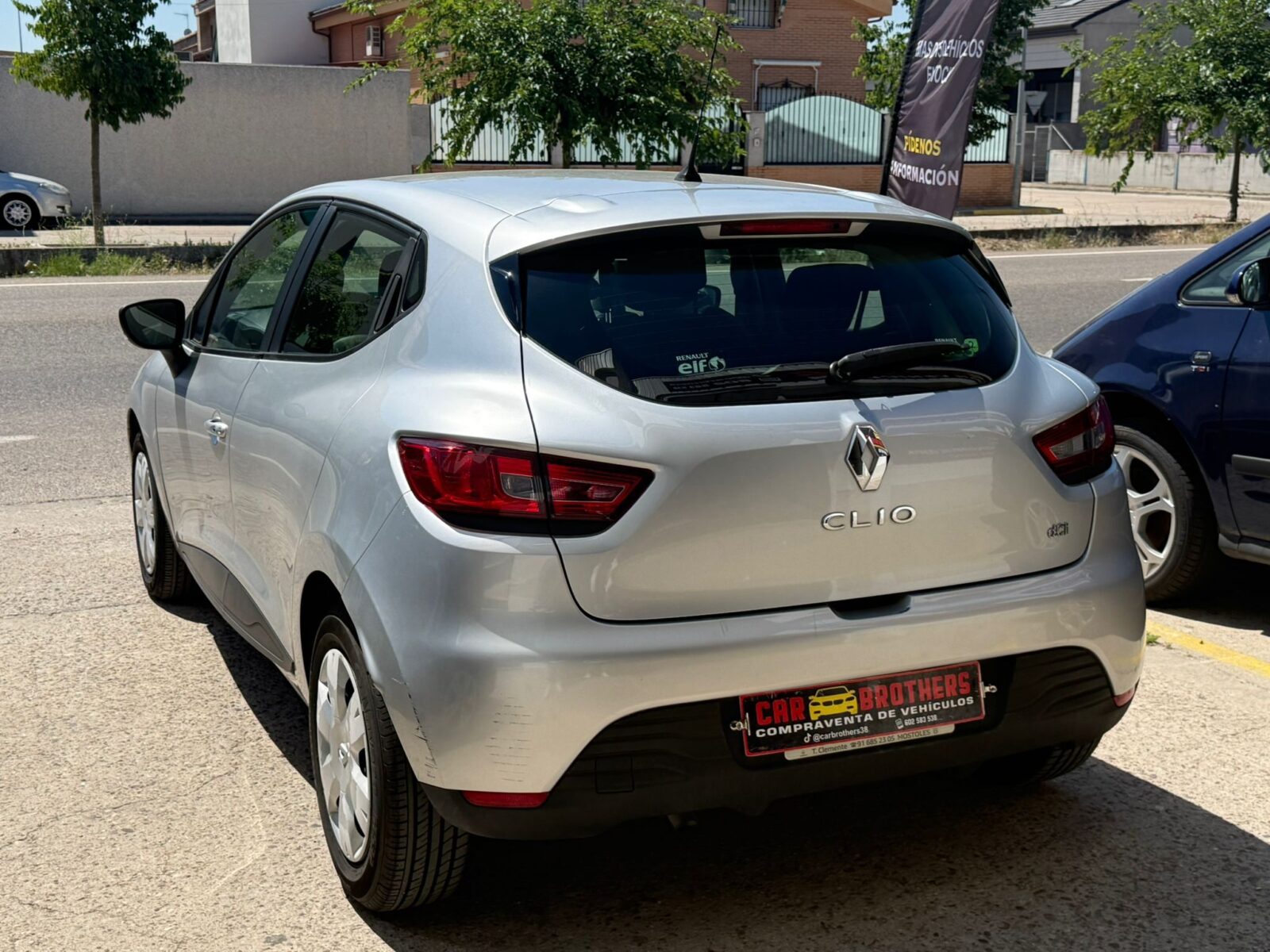 RENAULT Clio energy business