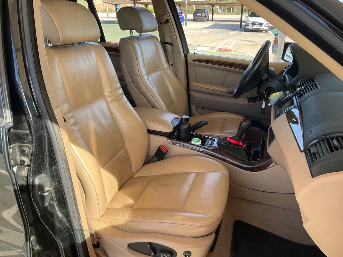 BMW X5 3.0 d 218