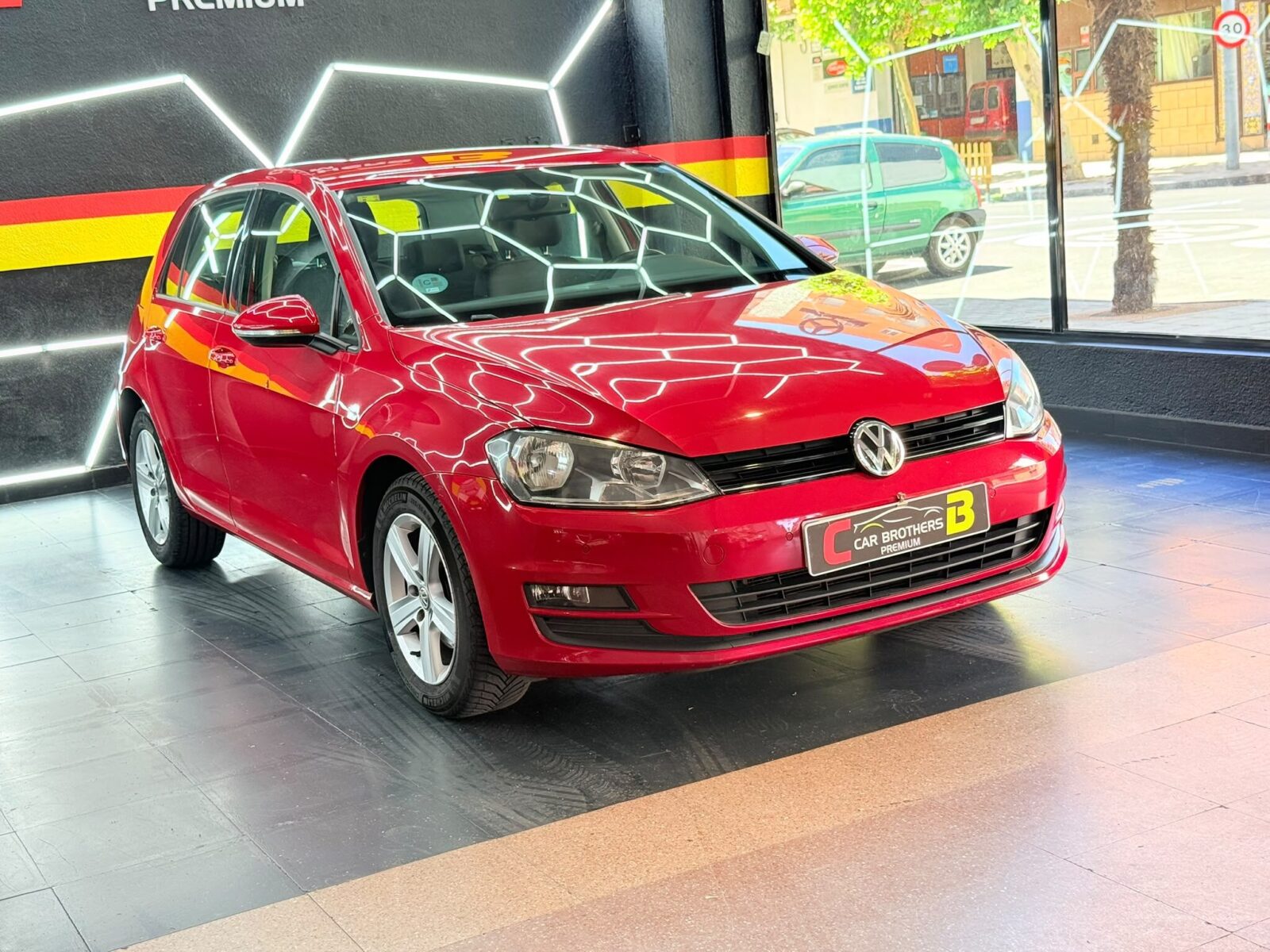 VOLKSWAGEN Golf 1.4 TSI ADVANCE BLUEMOTION