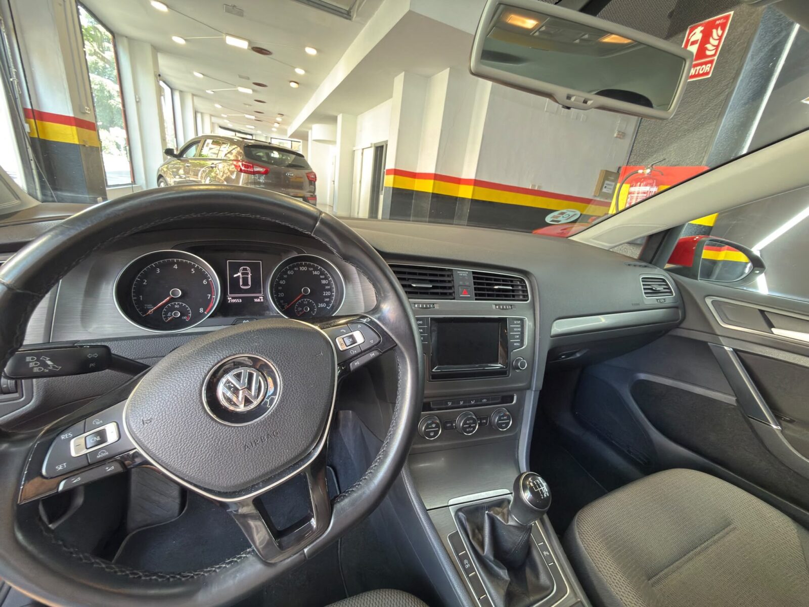 VOLKSWAGEN Golf 1.4 TSI ADVANCE BLUEMOTION