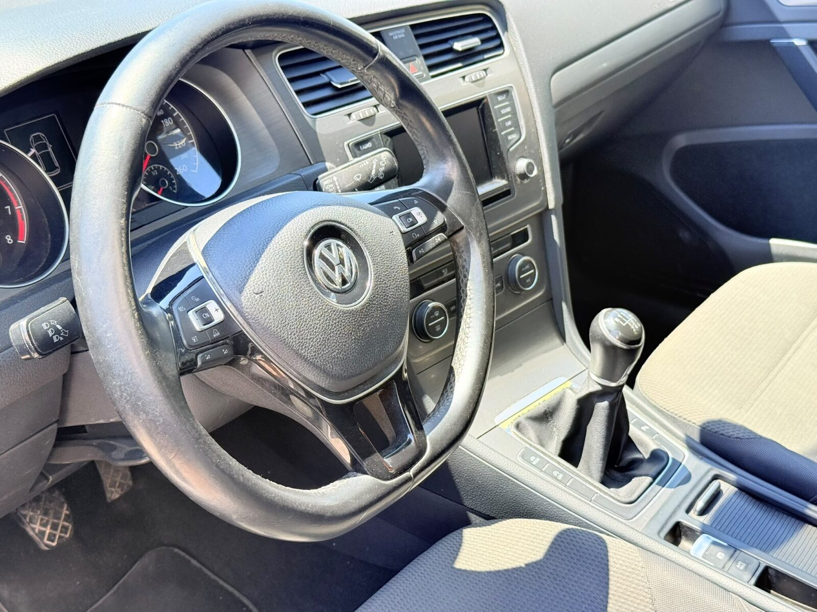 VOLKSWAGEN Golf 1.4 TSI ADVANCE BLUEMOTION TECH