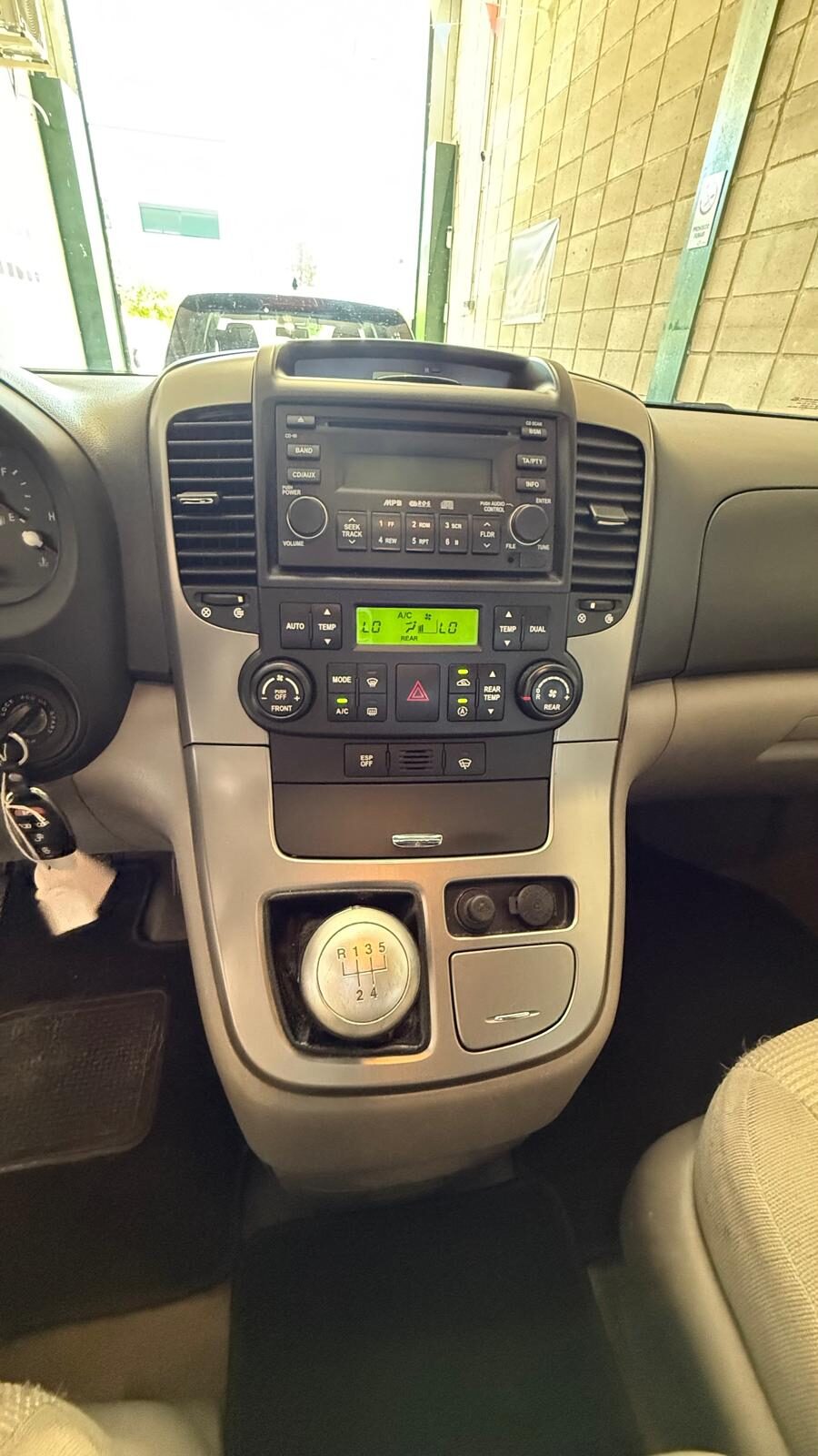 KIA carnival 2.9 vgx ex