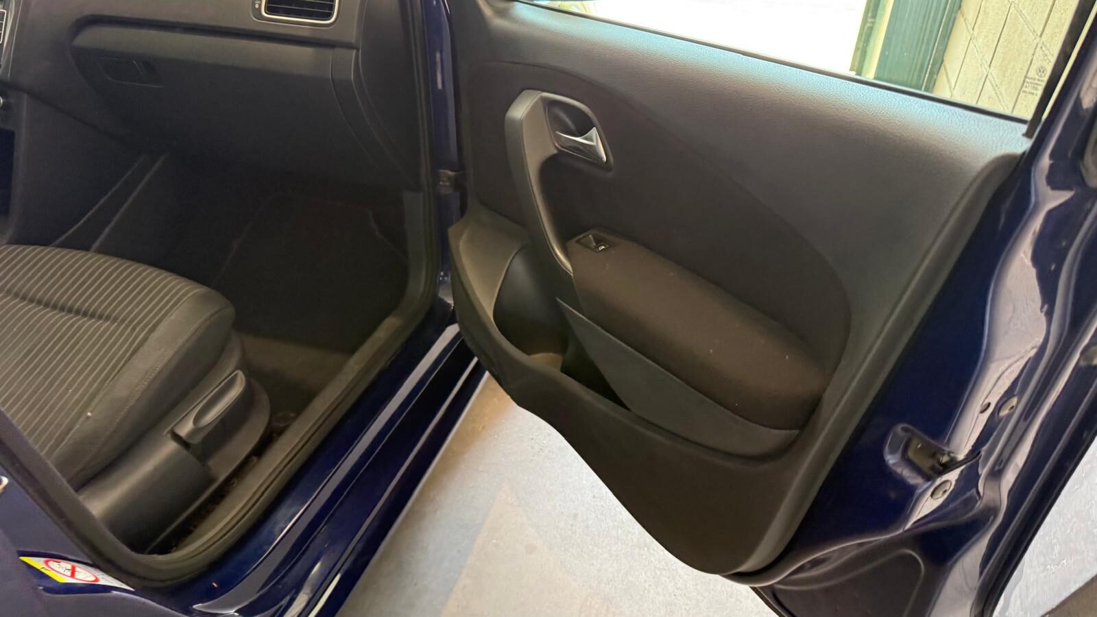 VOLKSWAGEN POLO 1.6 sport