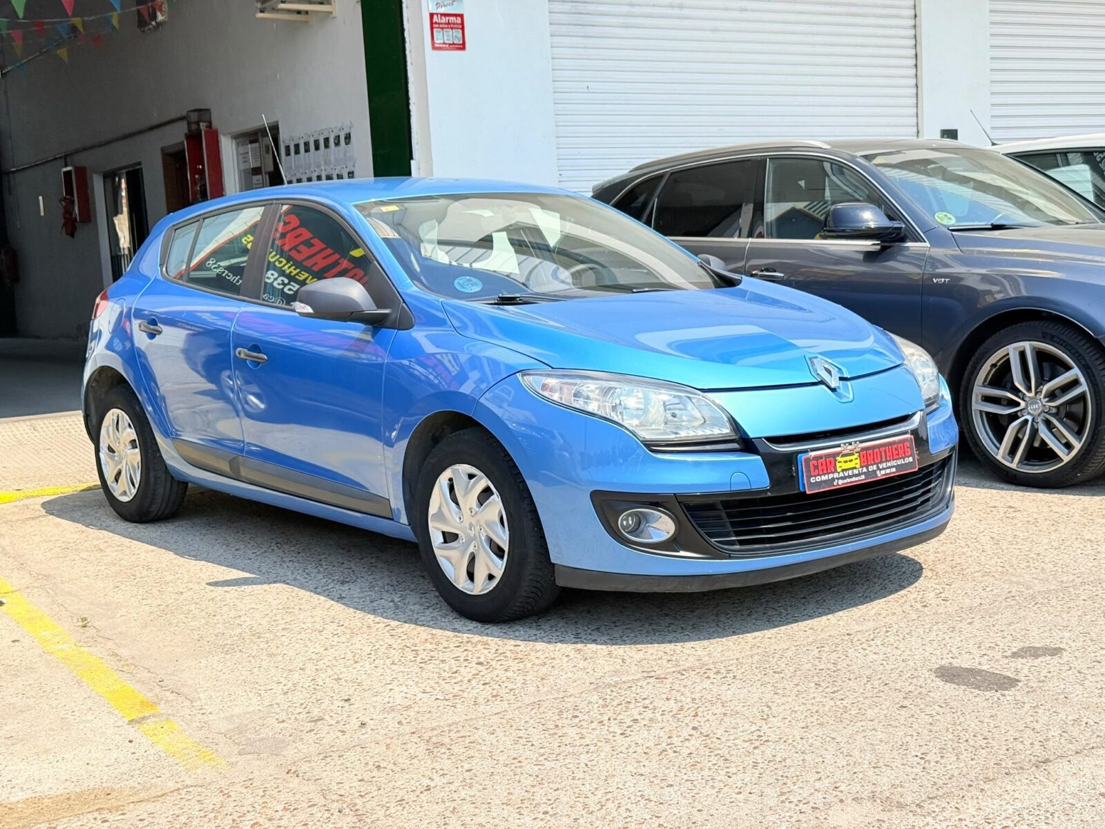 RENAULT Megane 1.6 G AUTHENTIQUE
