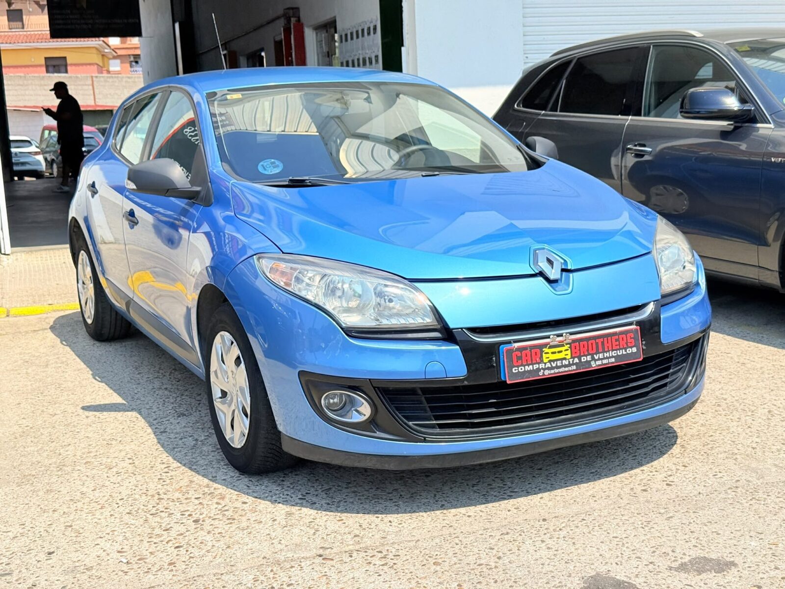 RENAULT Megane 1.6 G AUTHENTIQUE