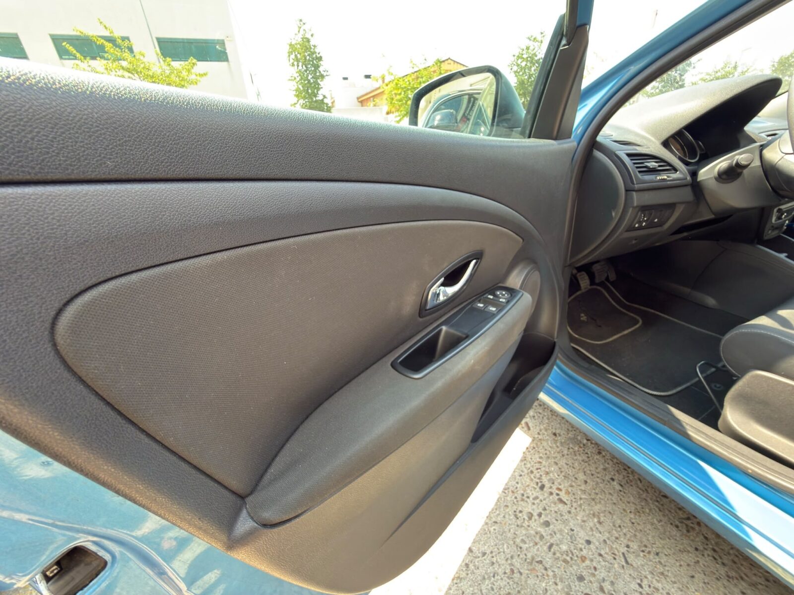 RENAULT Megane 1.6 G AUTHENTIQUE