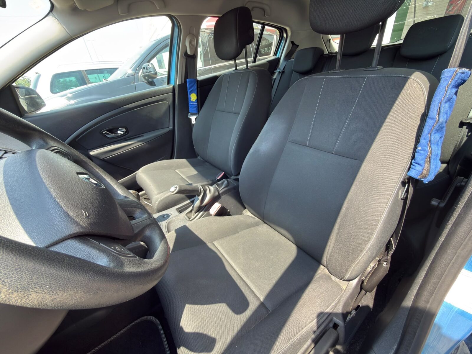 RENAULT Megane 1.6 G AUTHENTIQUE