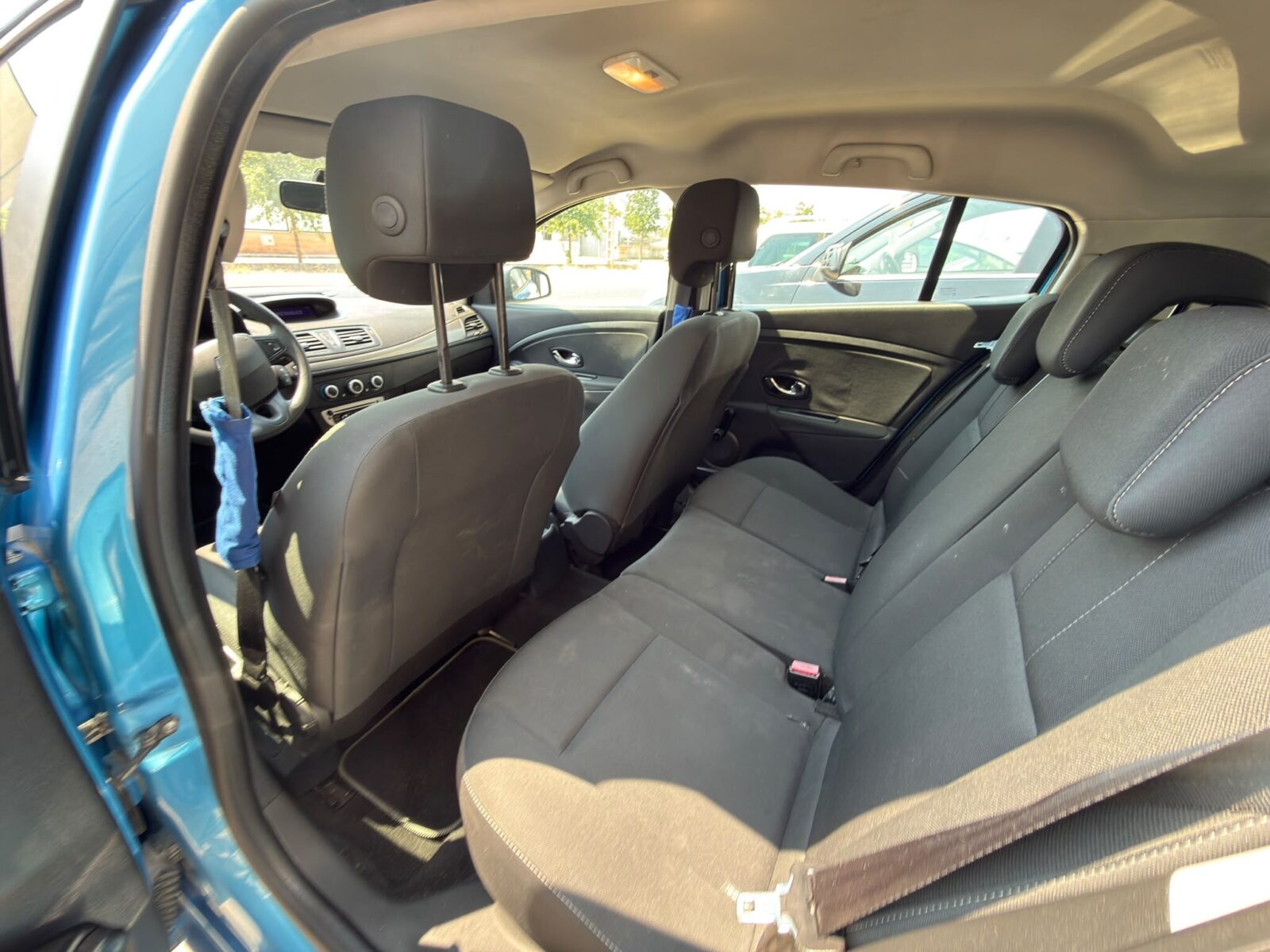 RENAULT Megane 1.6 G AUTHENTIQUE
