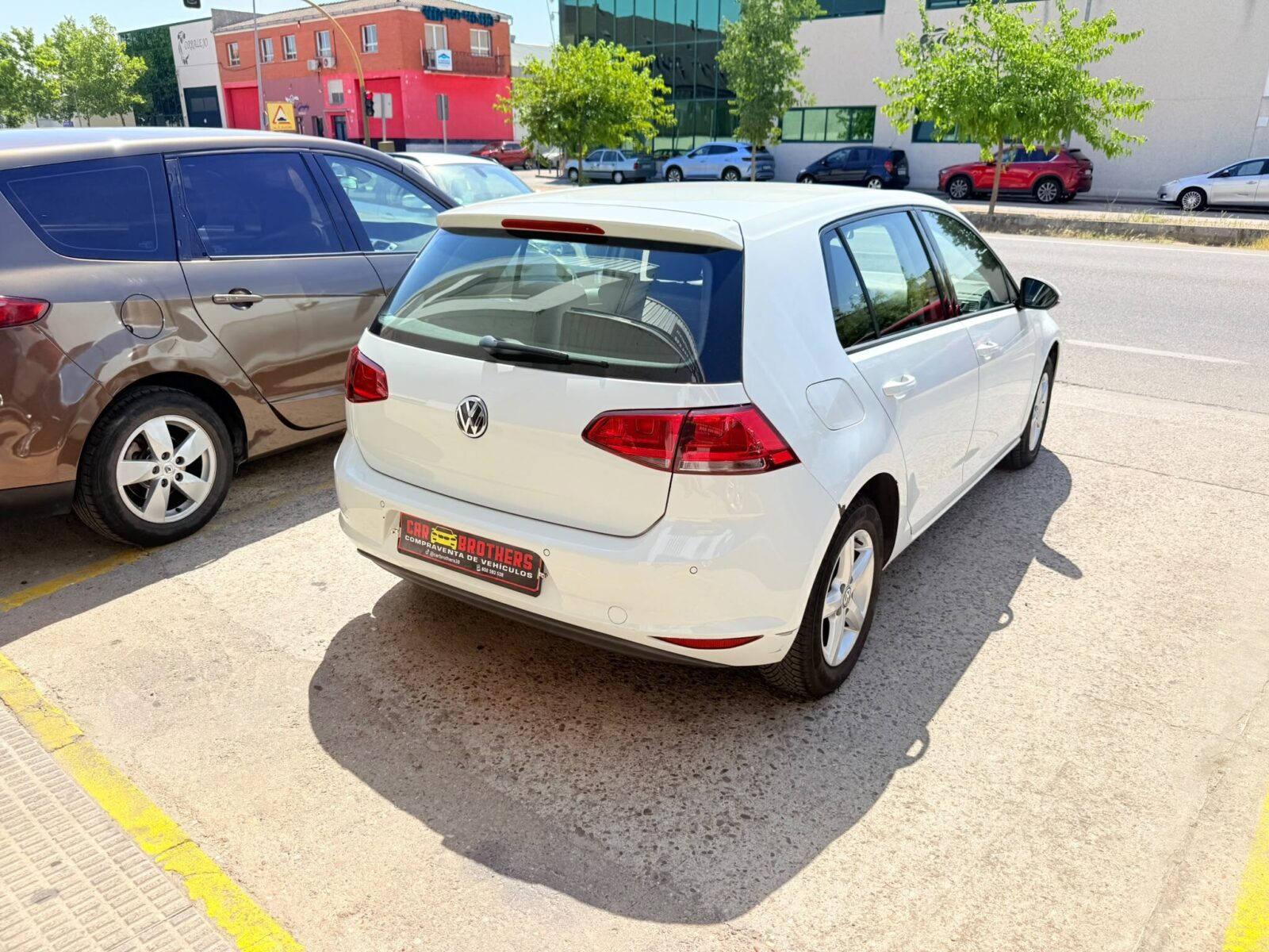 VOLKSWAGEN Golf 1.2 TSI EDITION TECH