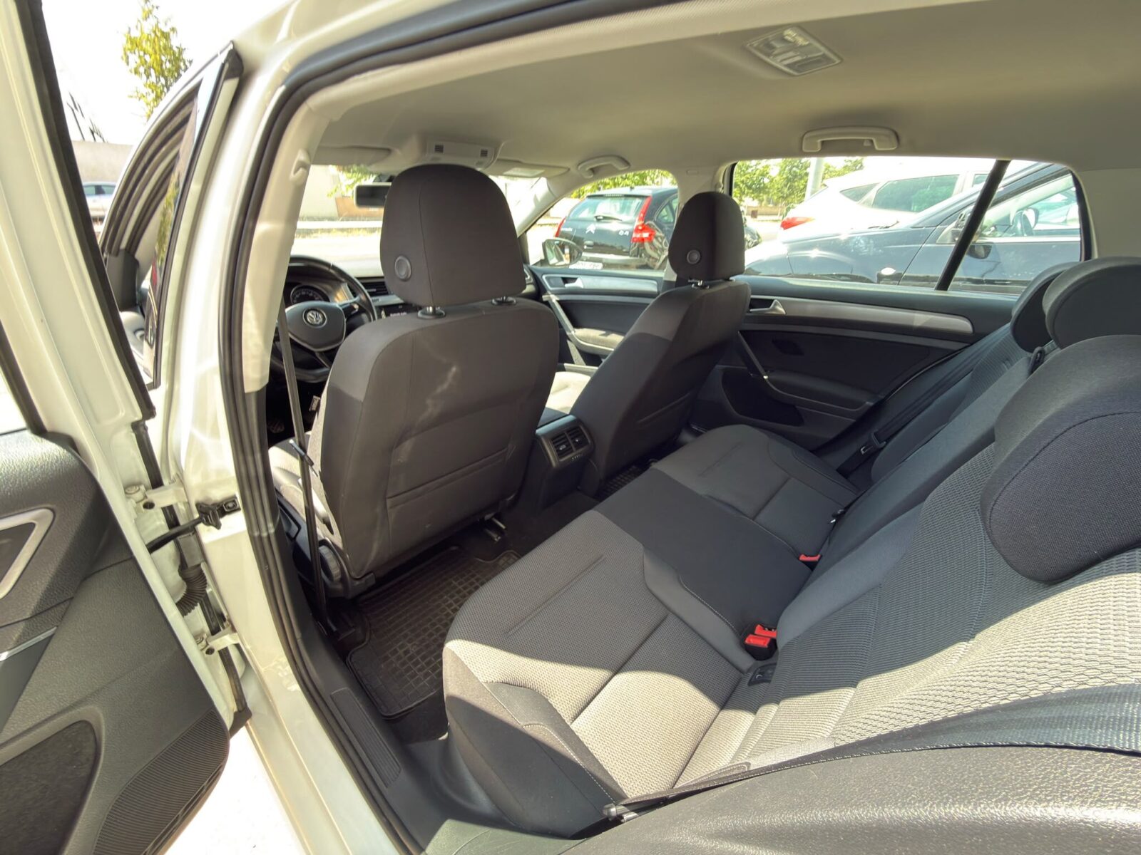VOLKSWAGEN Golf 1.2 TSI EDITION TECH