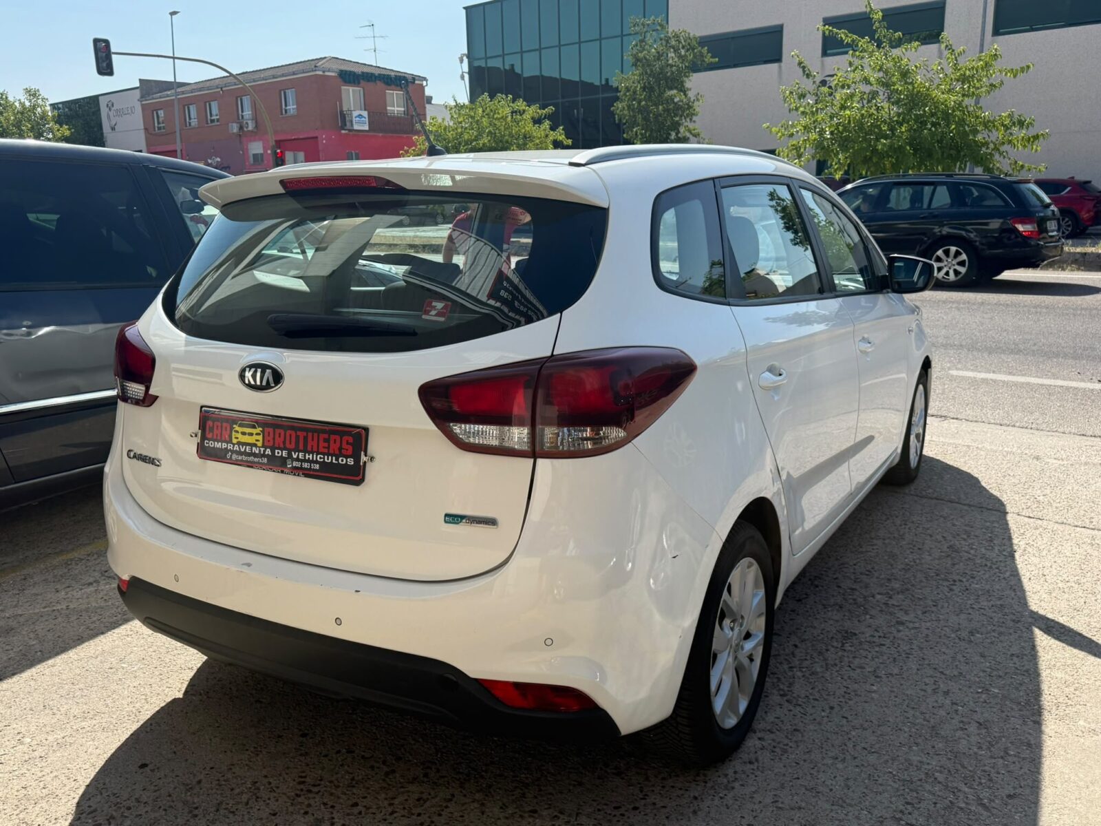 KIA KARENS CONCEPT 