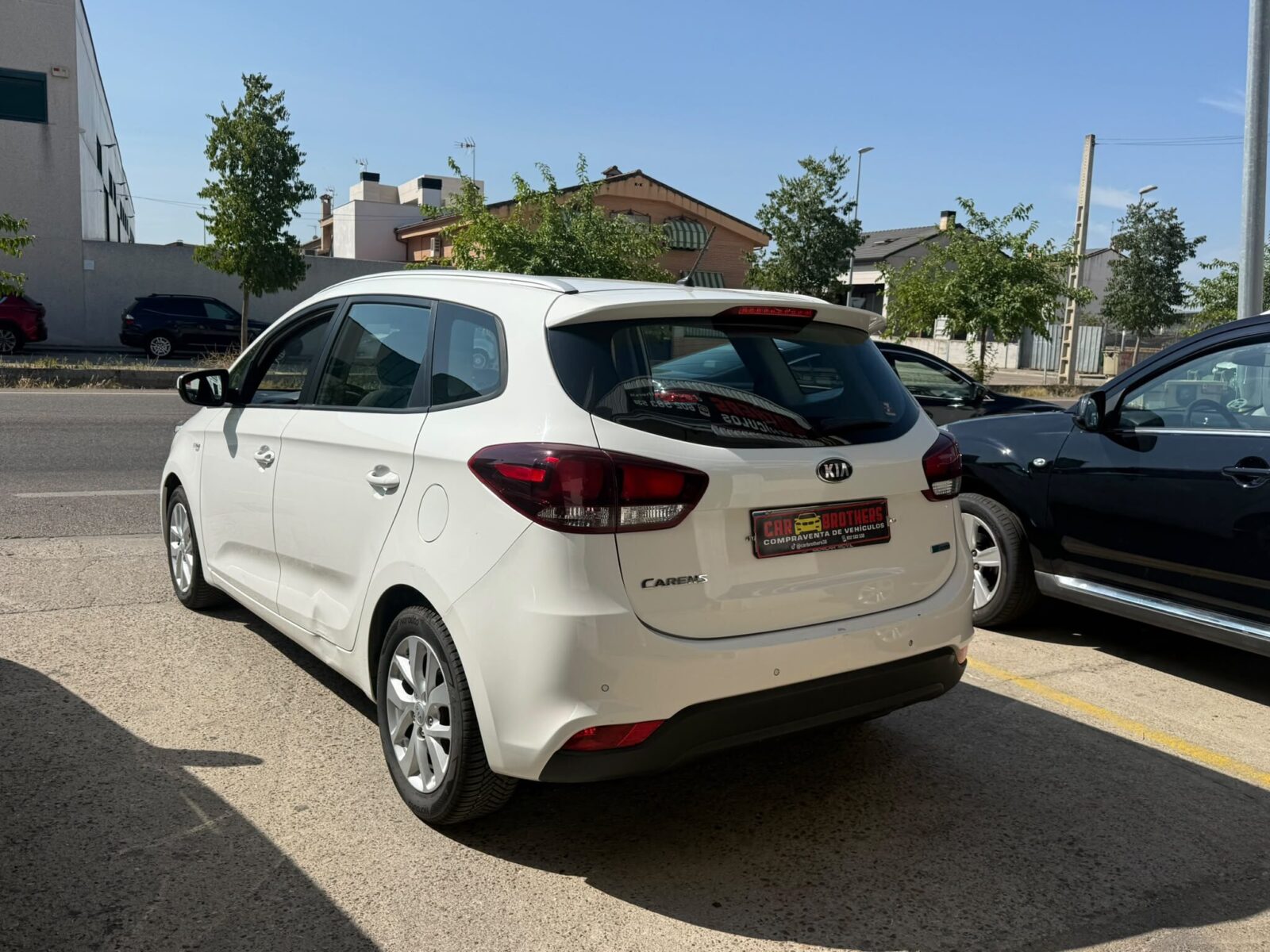 KIA KARENS CONCEPT 