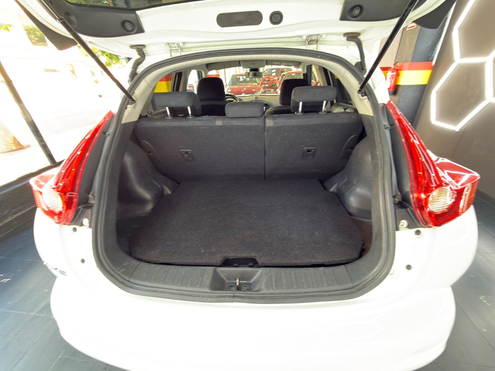 NISSAN JUKE 1.6 TEKNA PREMIUM