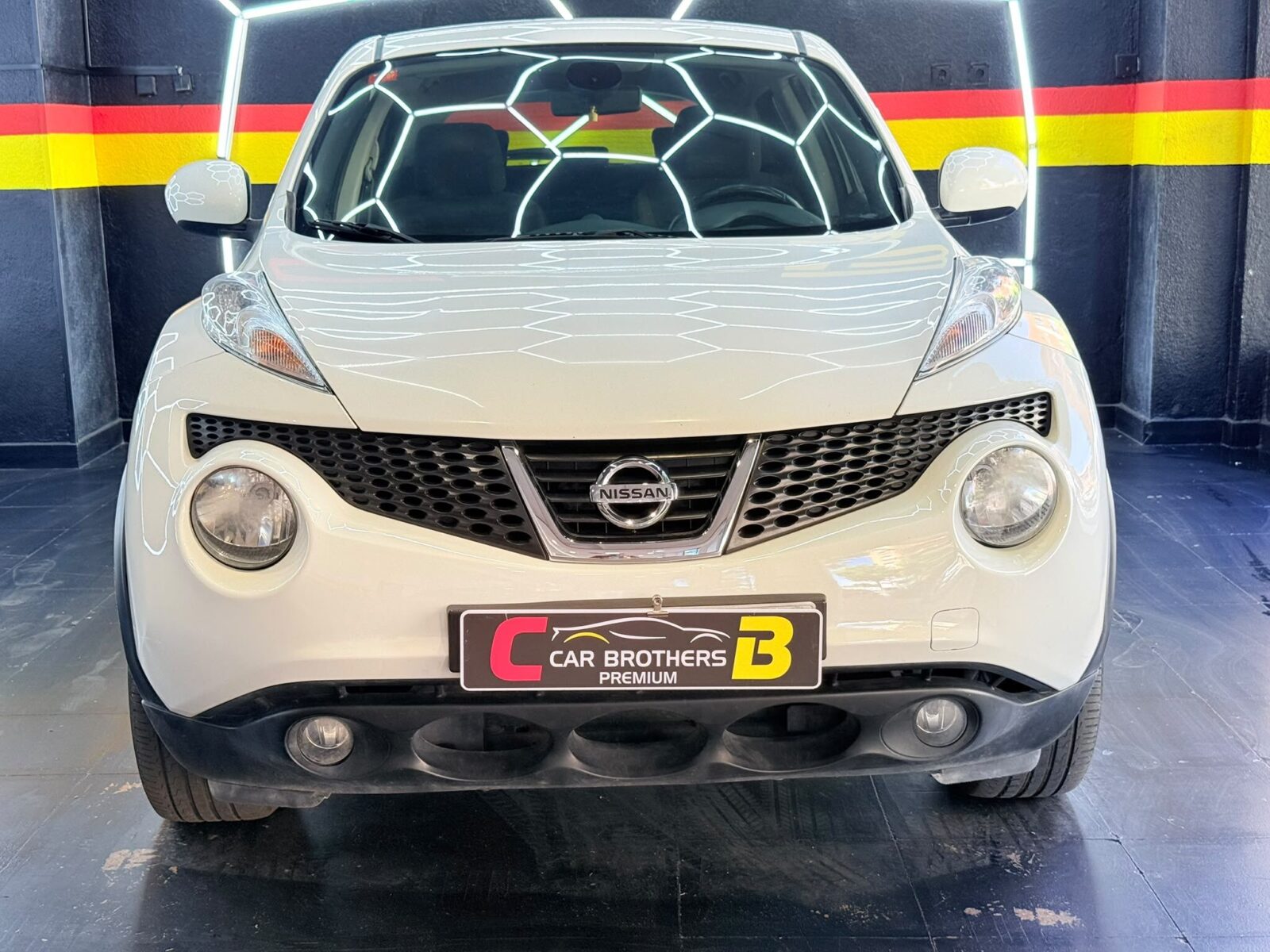 NISSAN JUKE 1.6 TEKNA PREMIUM