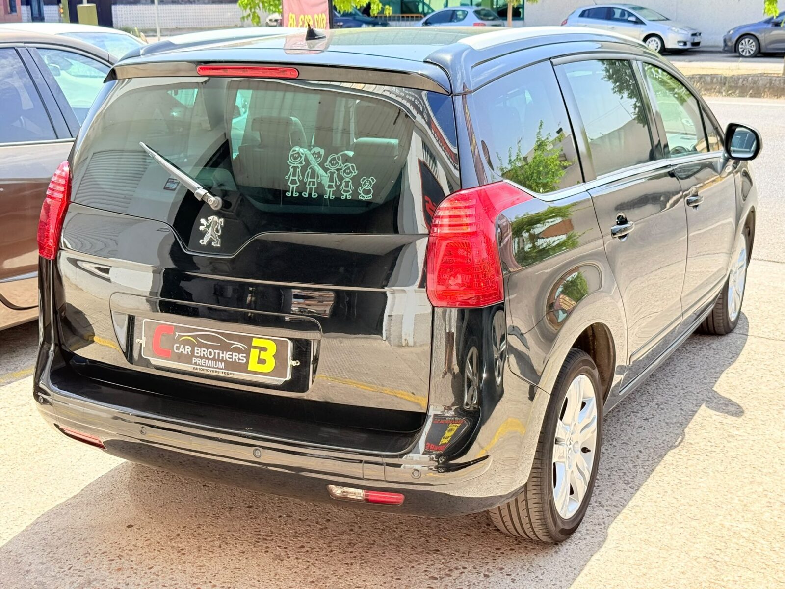 PEUGEOT 5008 2.0 HDI
