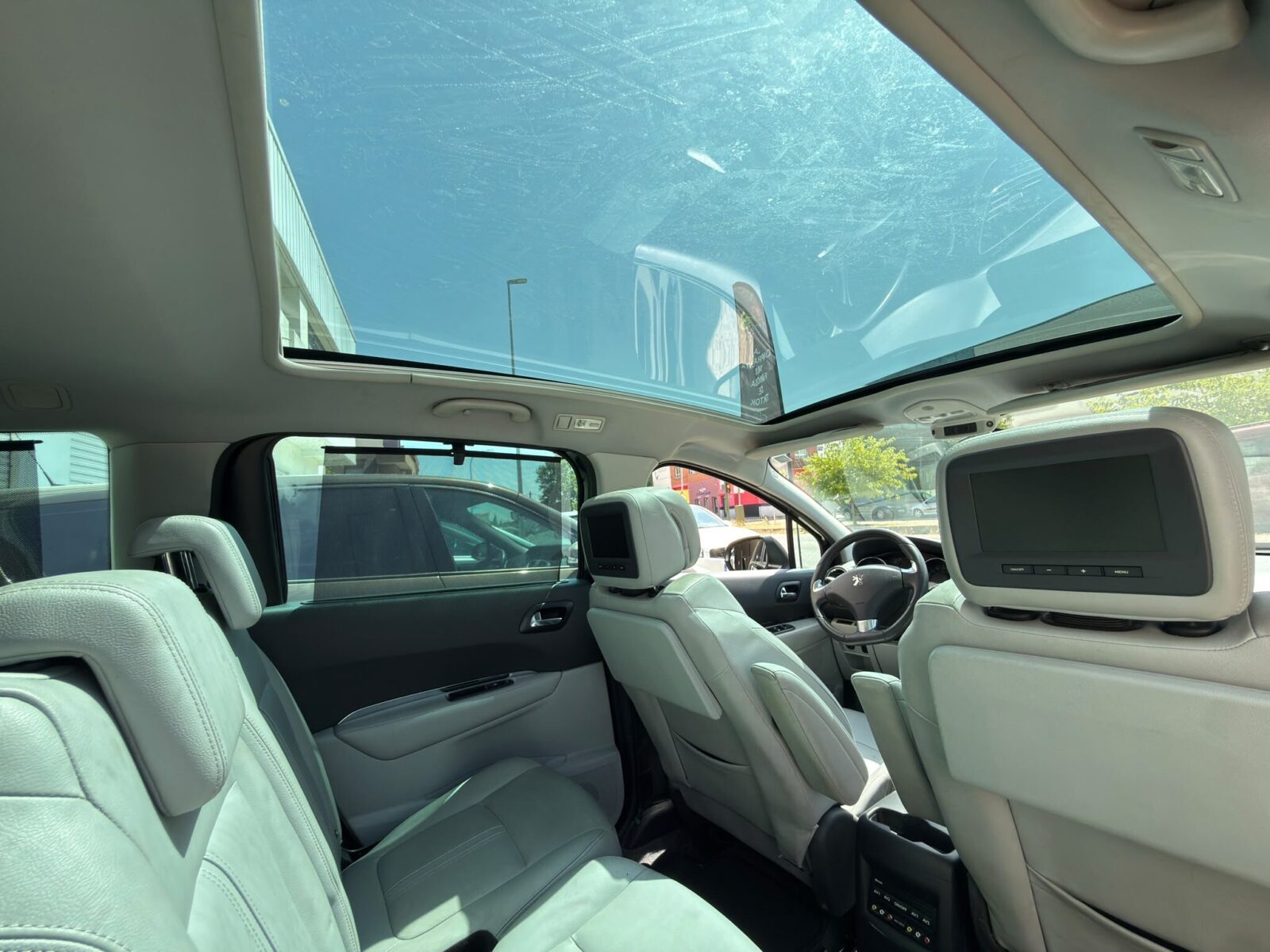 PEUGEOT 5008 2.0 HDI