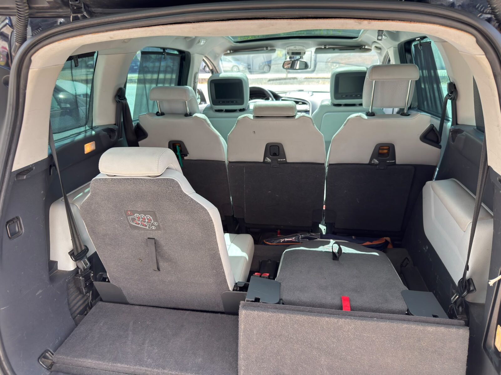 PEUGEOT 5008 2.0 HDI