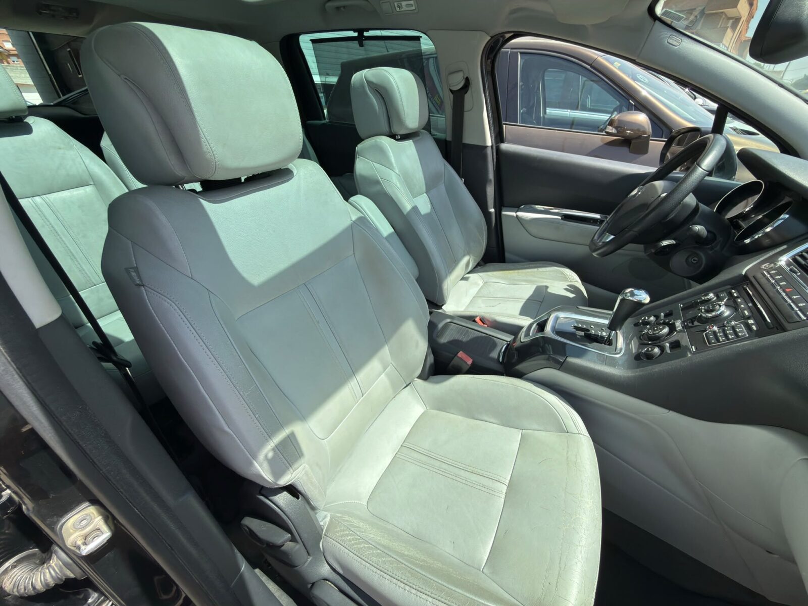 PEUGEOT 5008 2.0 HDI
