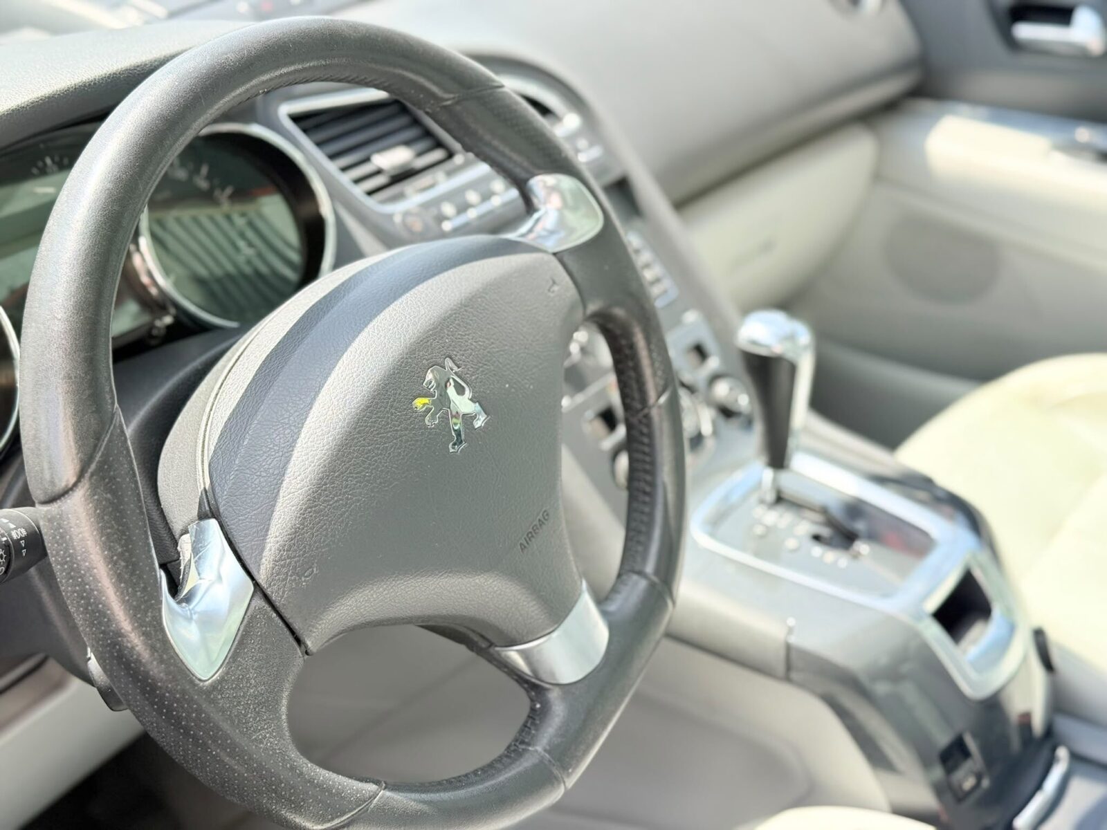 PEUGEOT 5008 2.0 HDI