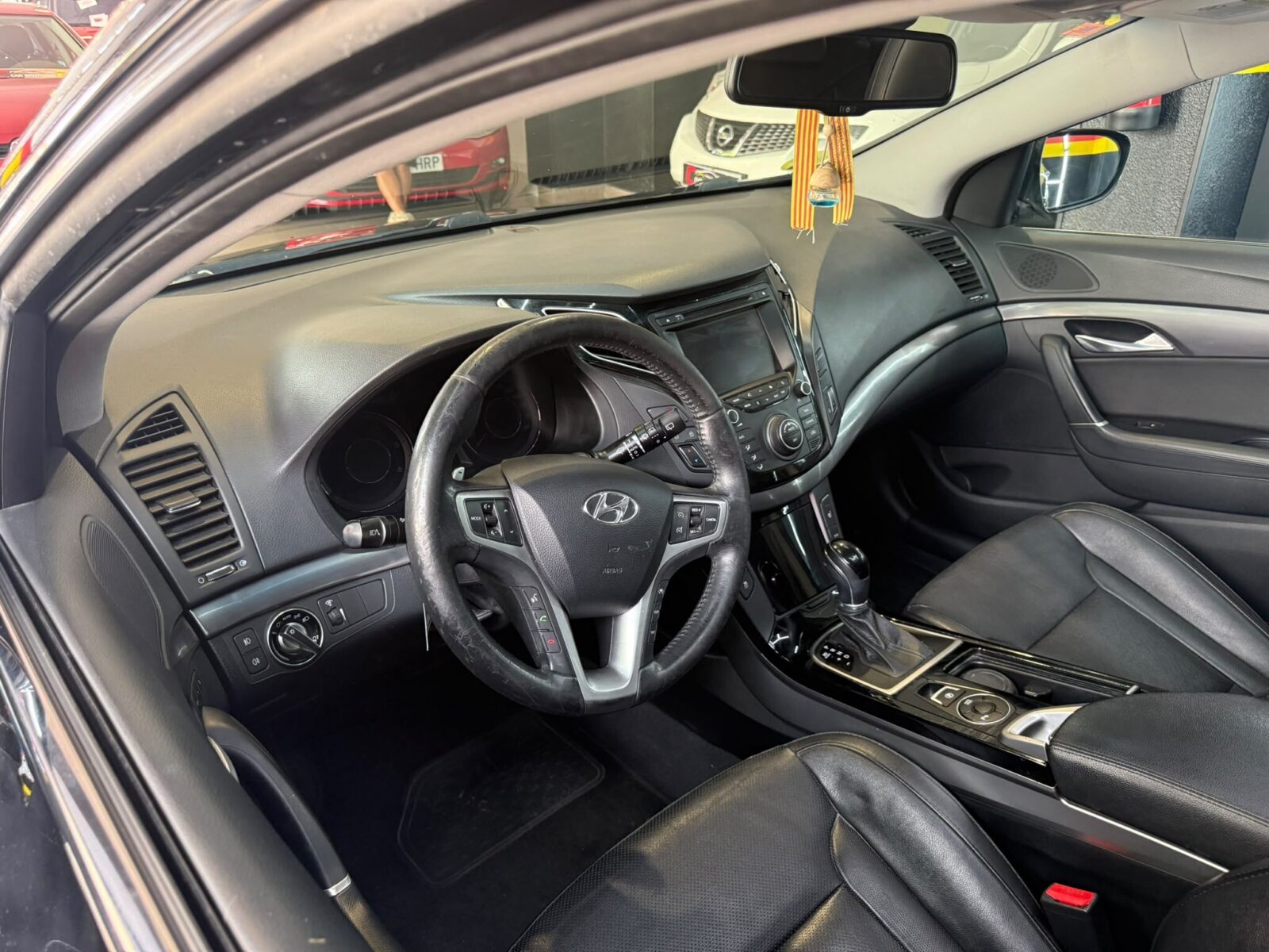 HYUNDAI I40 style