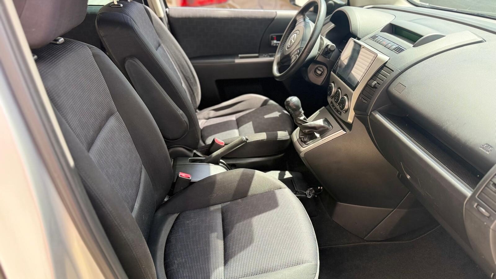 MAZDA 5 2.0 dynamic car play 