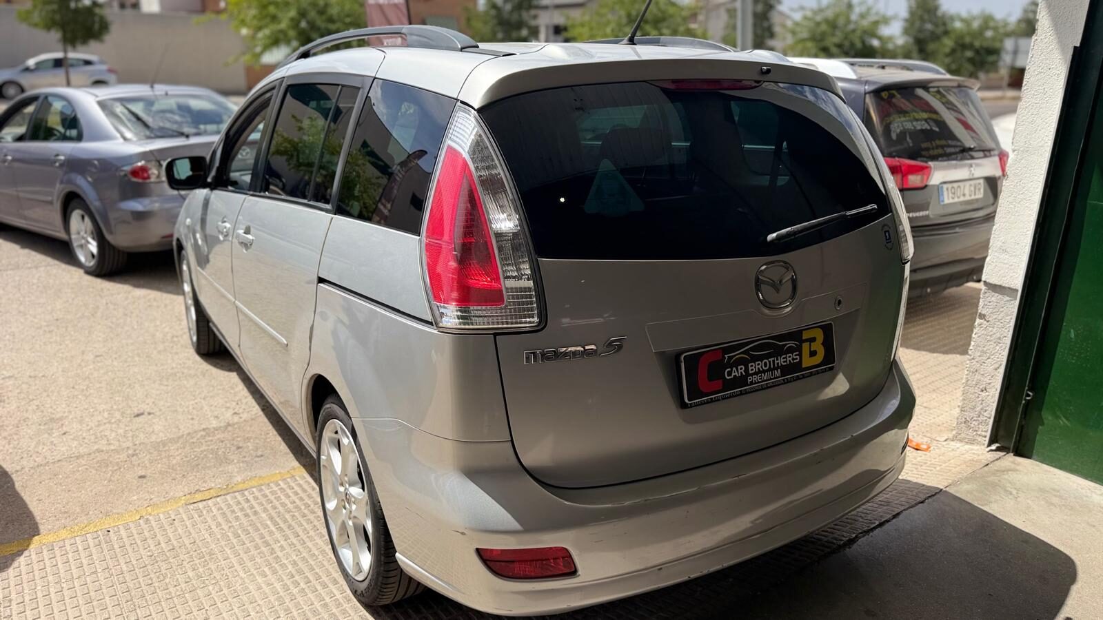 MAZDA 5 2.0 dynamic car play 