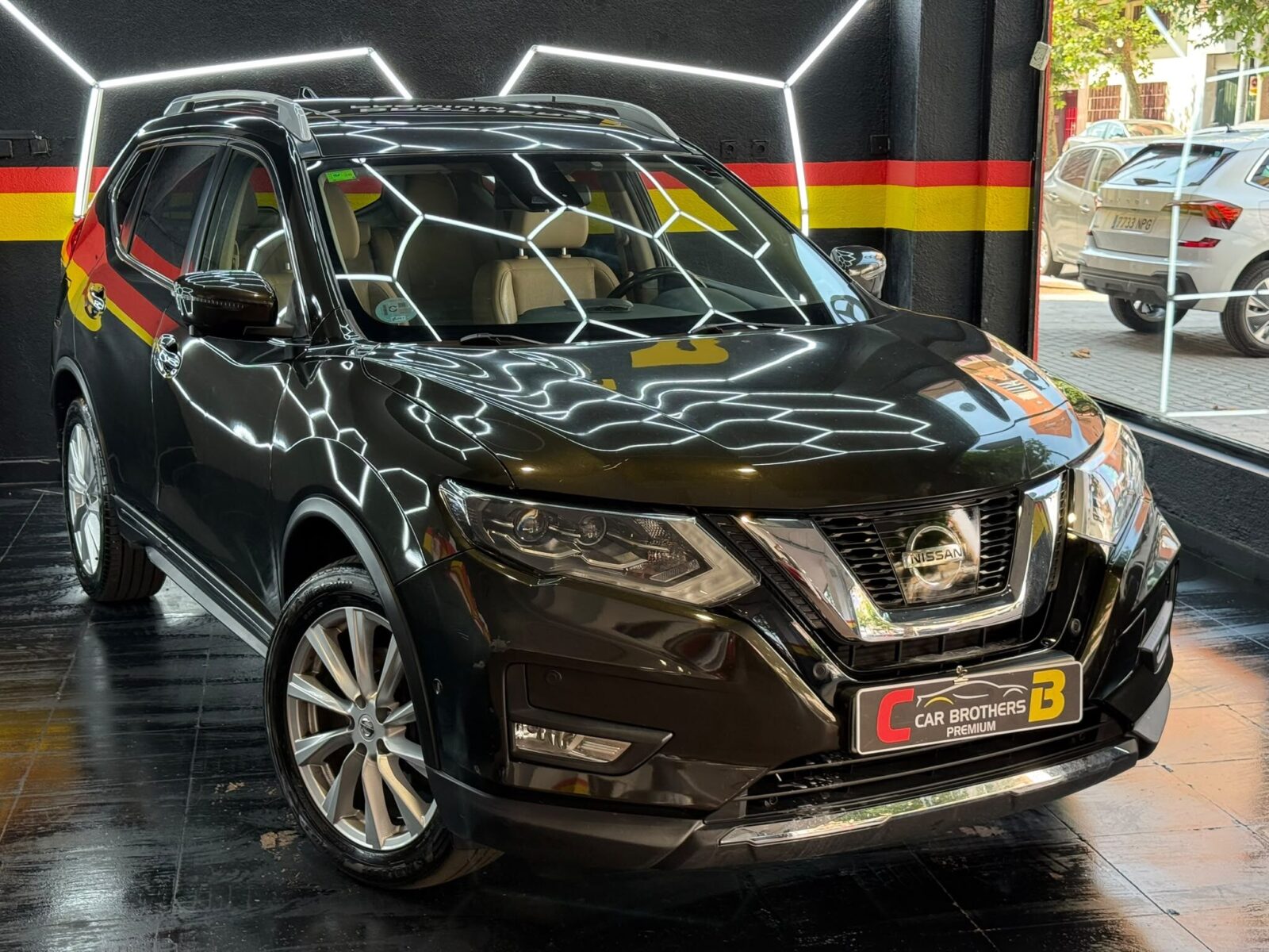 NISSAN XTRAIL tekna premium