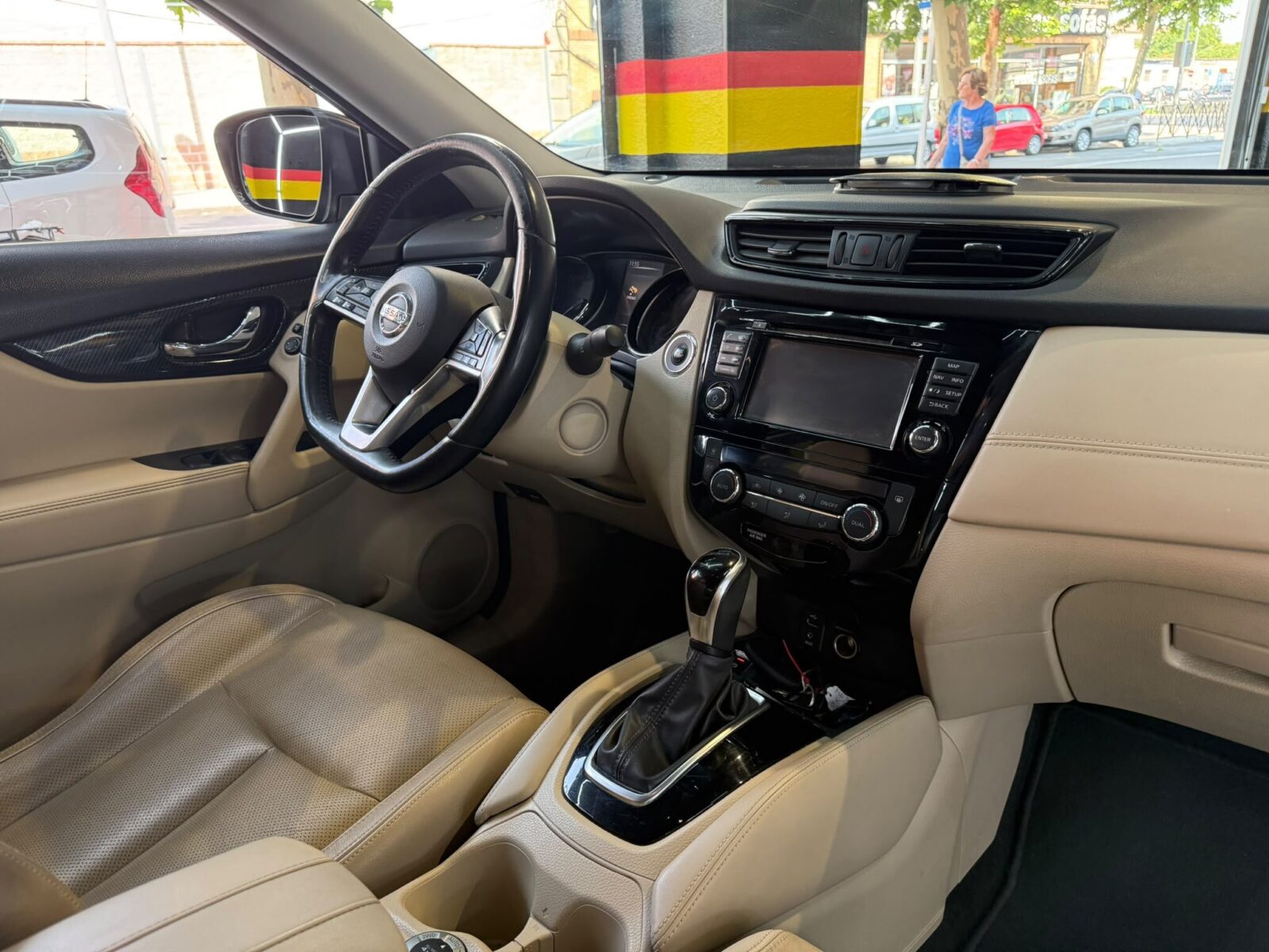 NISSAN XTRAIL tekna premium