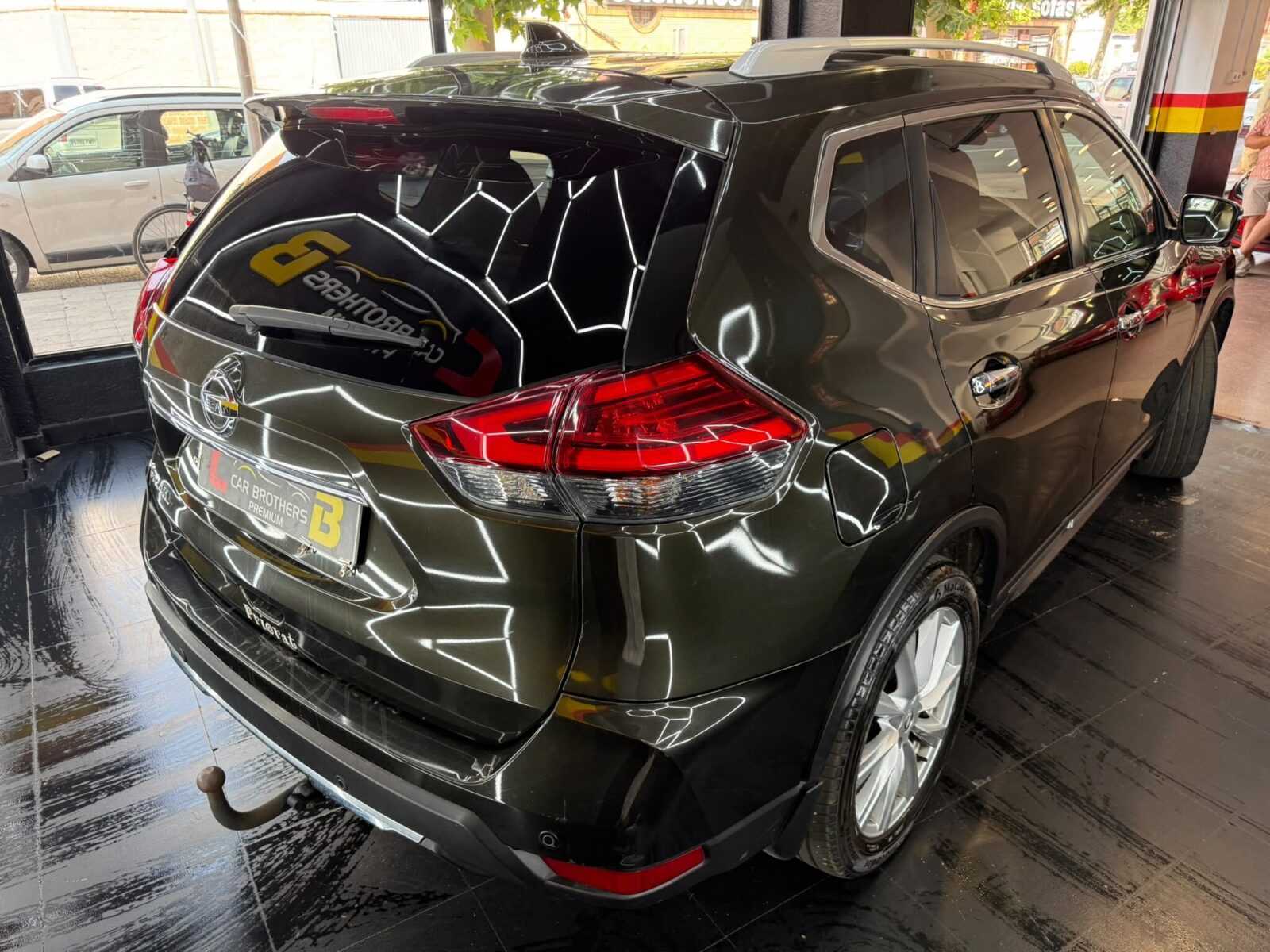 NISSAN XTRAIL tekna premium