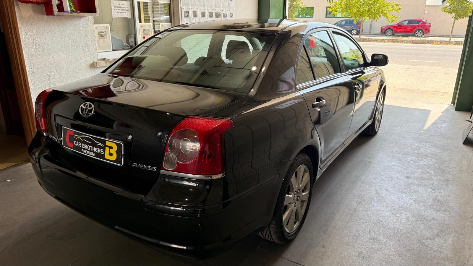 TOYOTA AVENSIS SPORT
