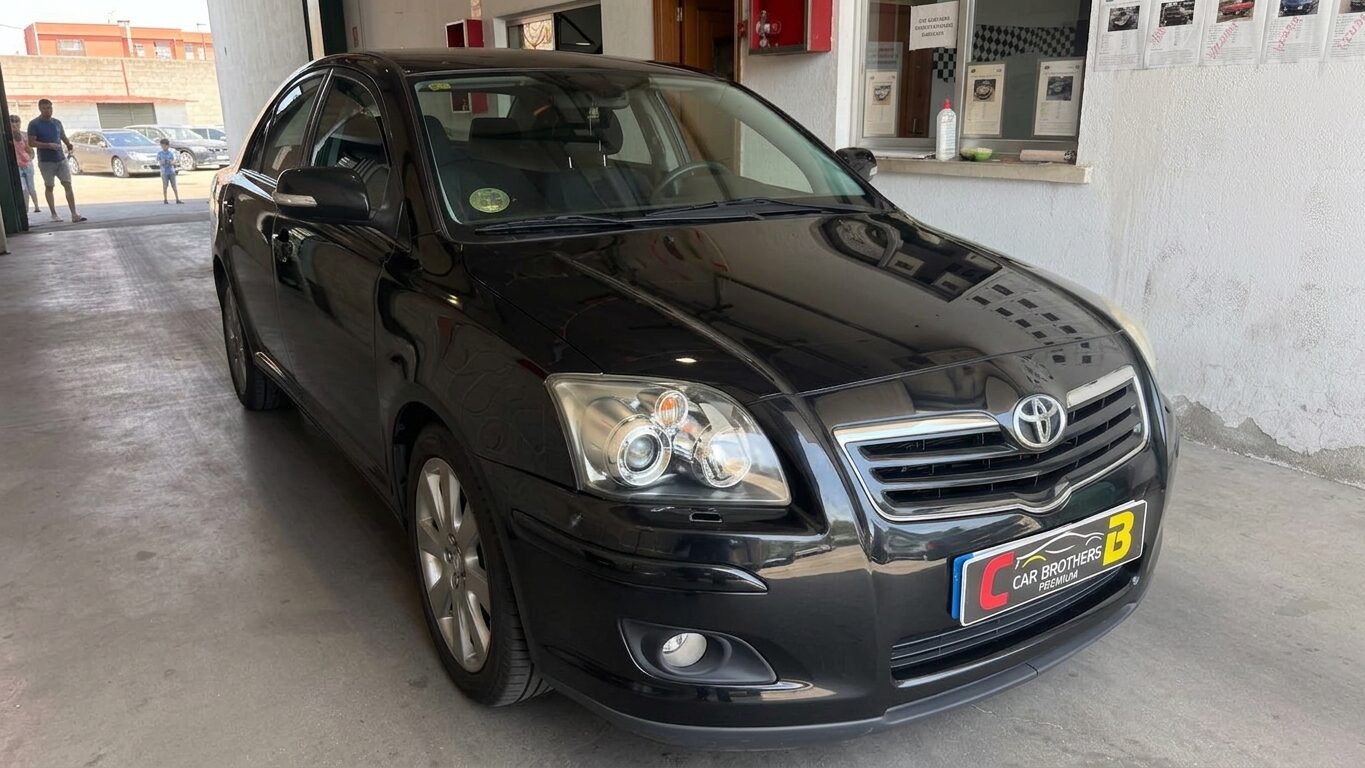TOYOTA AVENSIS SPORT