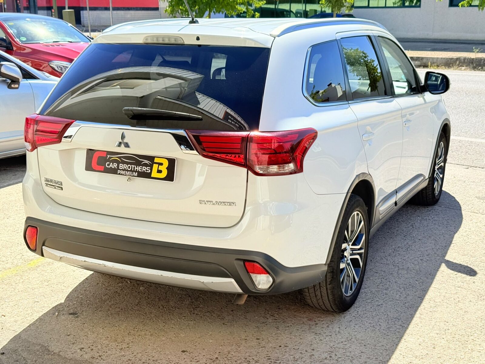 MITSUBISHI outlander 2.2 DI-D Motion 2WD