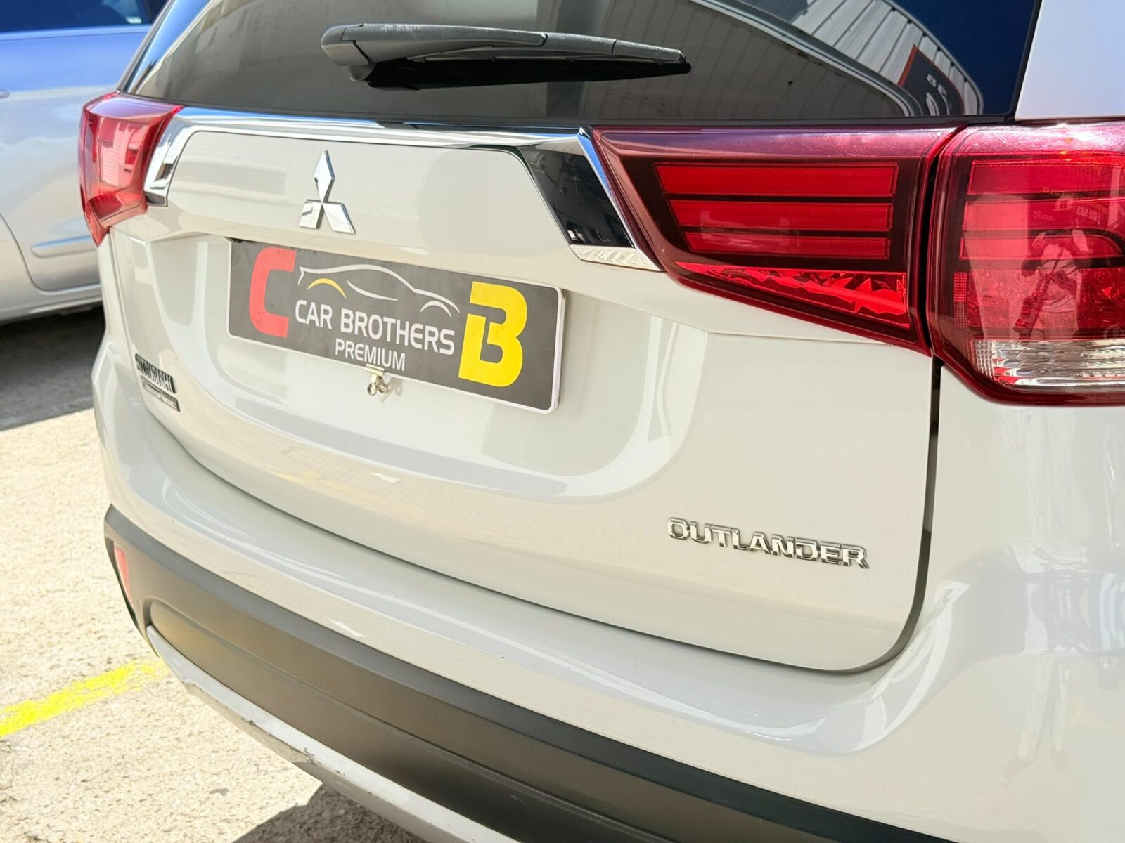 MITSUBISHI outlander 2.2 DI-D Motion 2WD